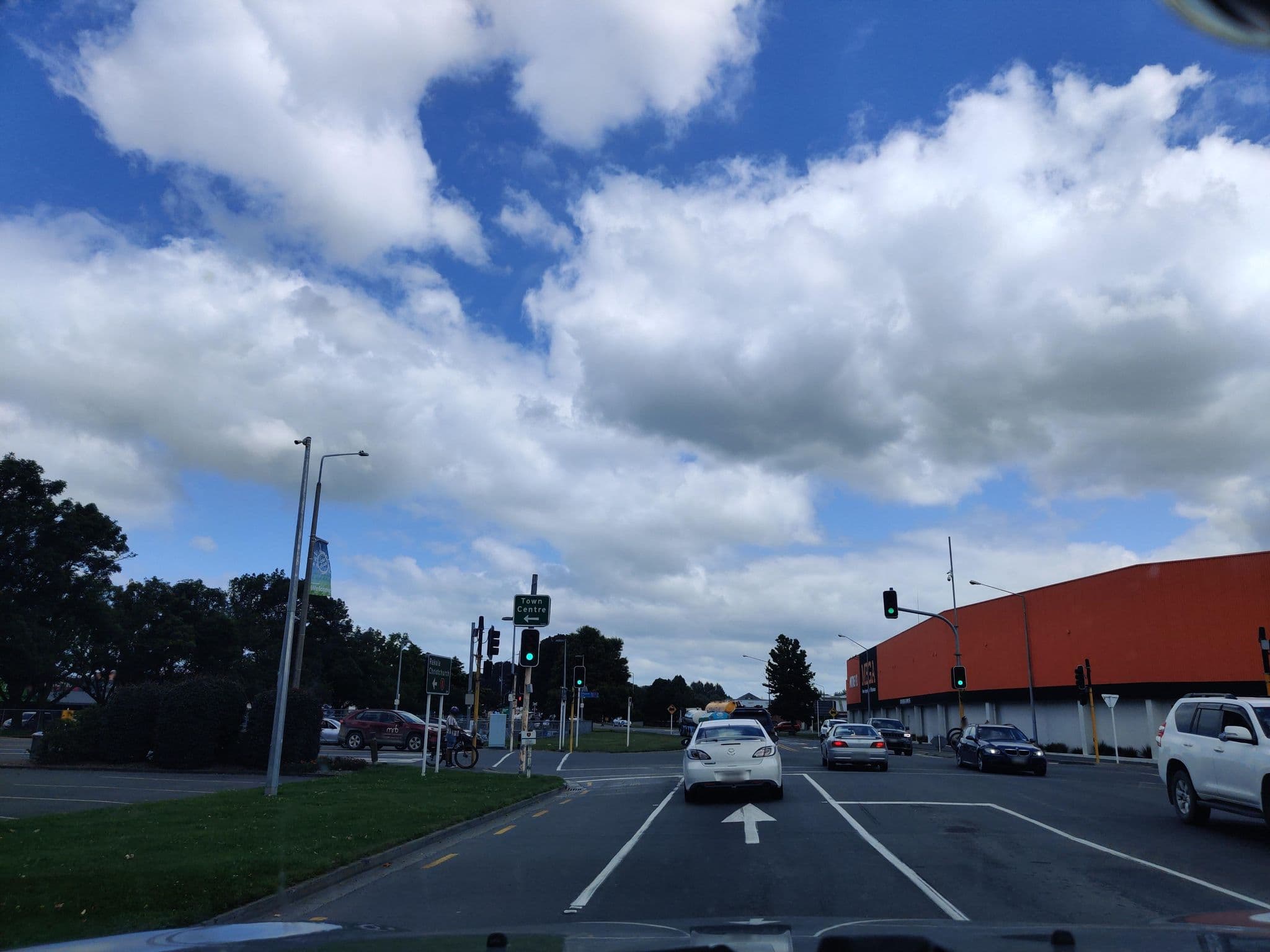 Street view near Ashburton, Hampstead — © elphix (CC BY-SA · Mapillary)