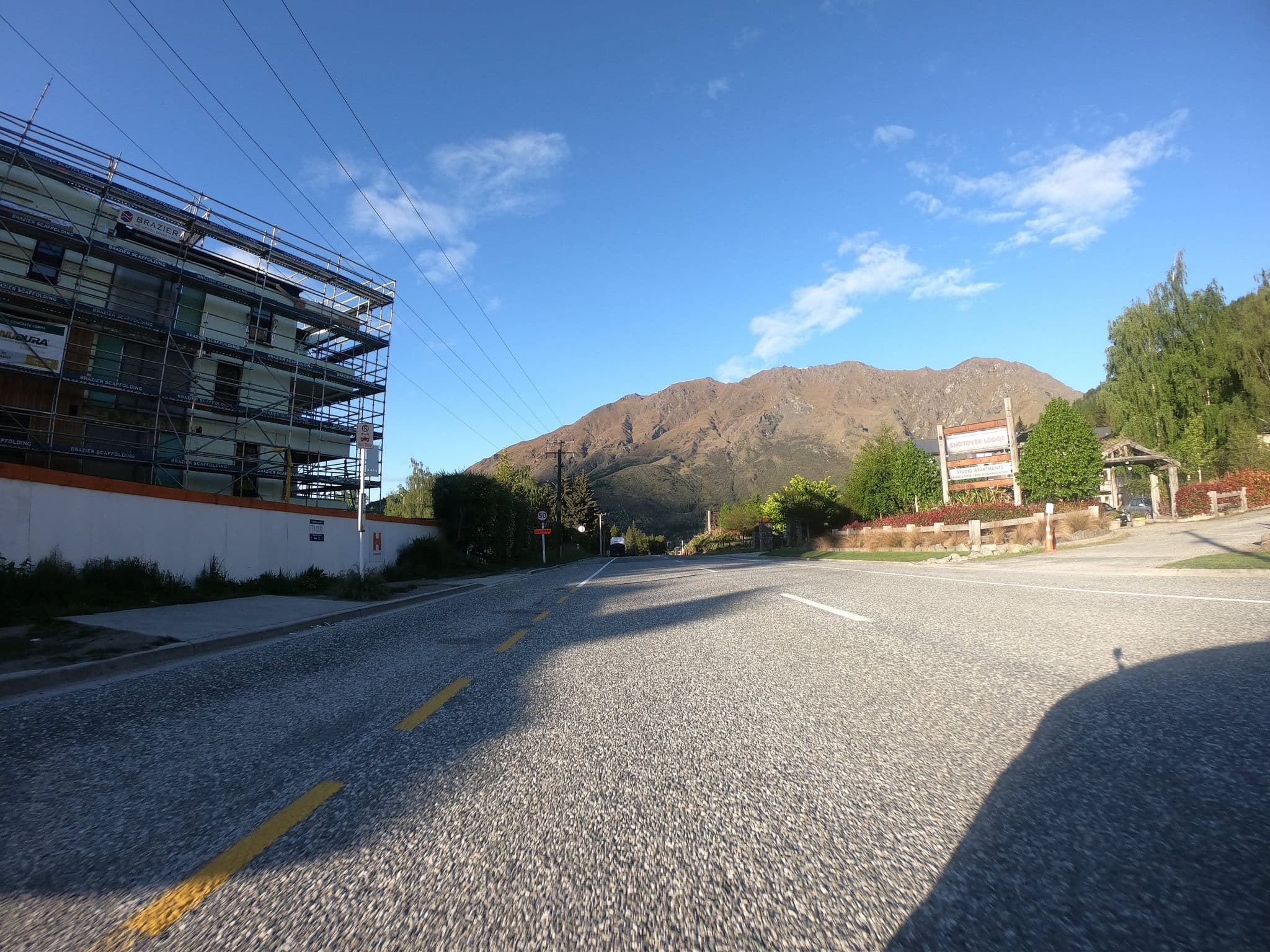 Street view near Residence Du Parc, Arthurs Point — © eneerhut (CC BY-SA · Mapillary)
