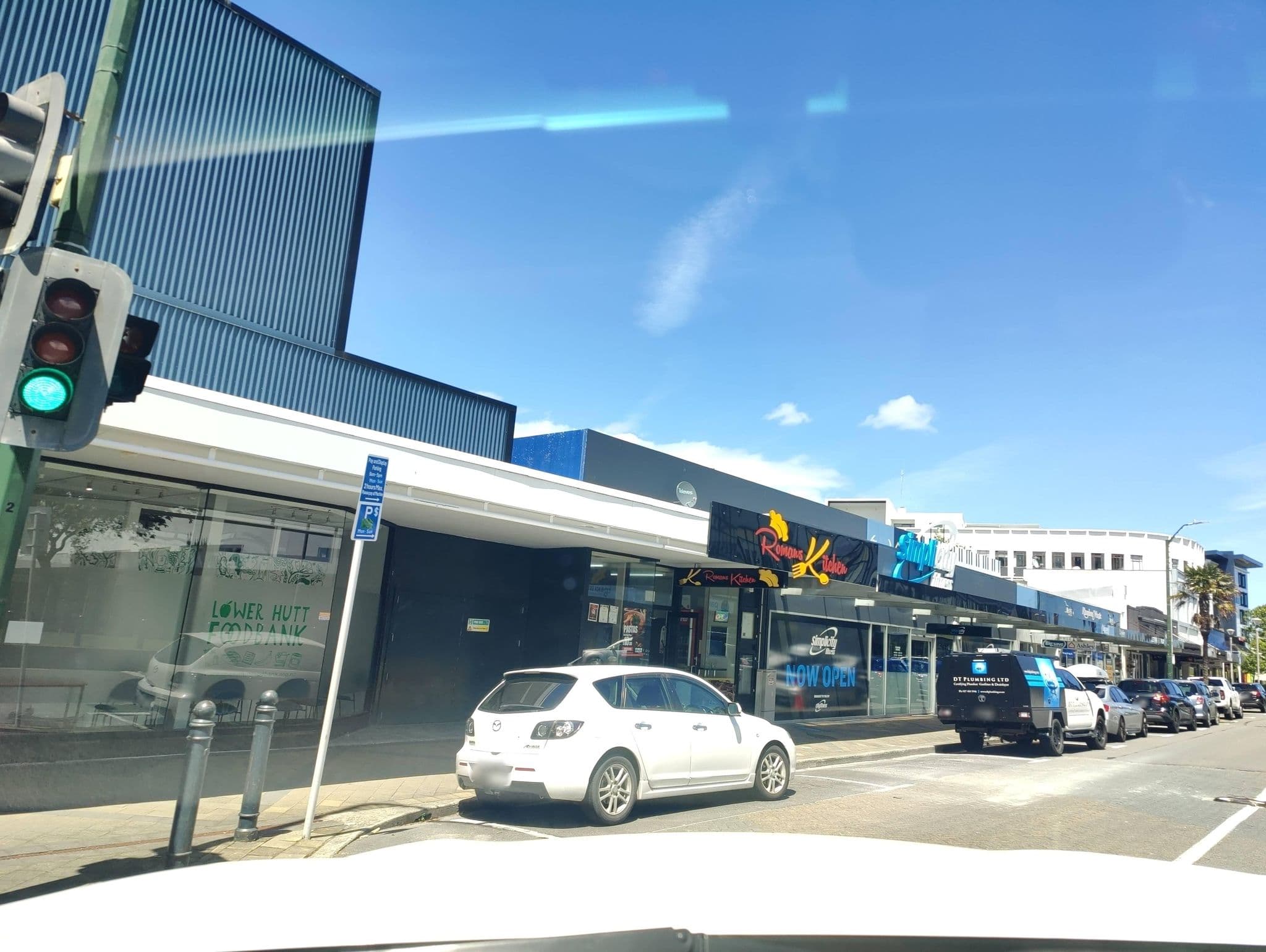 Street view near The Anchorage, Woburn — © elphix (CC BY-SA · Mapillary)