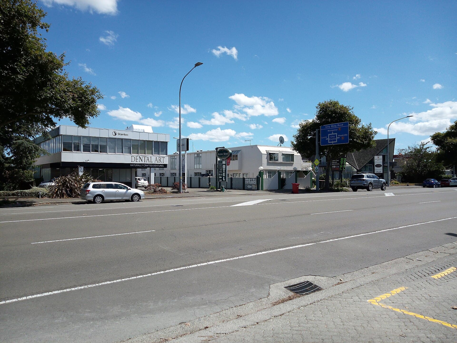 Avenue Motel Palmerston North (via Wikimedia Commons, CC BY-SA 3.0)