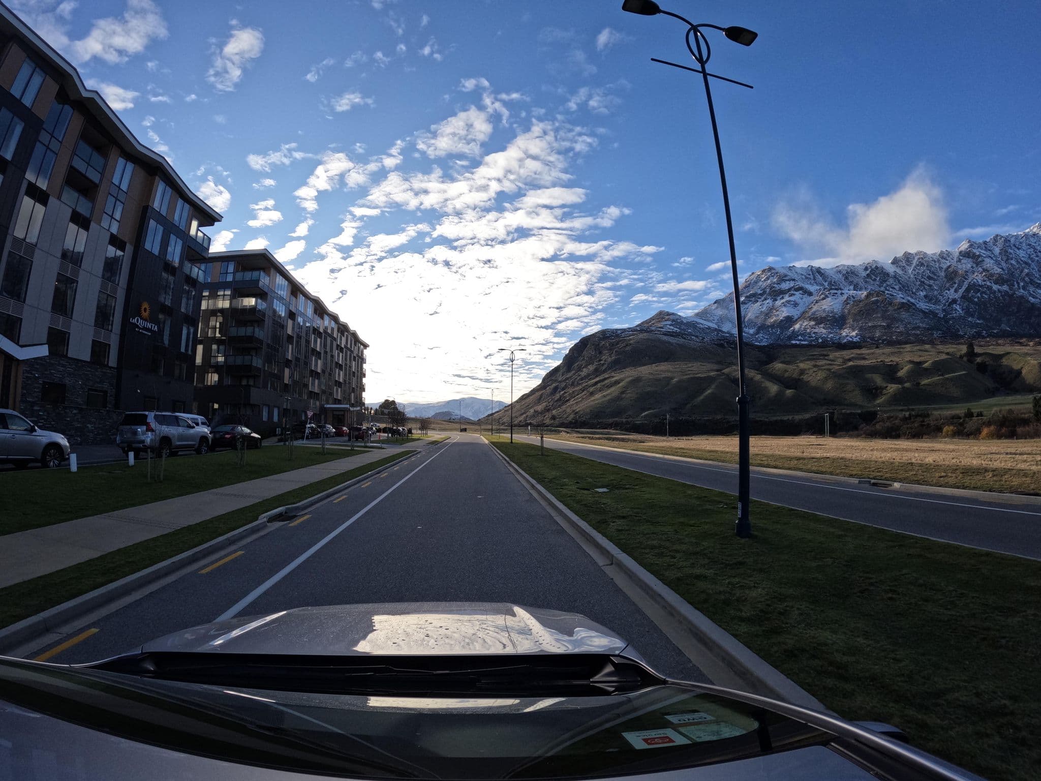 Street view near La Quinta by Wyndham Queenstown, Frankton — © skillsy (CC BY-SA · Mapillary)