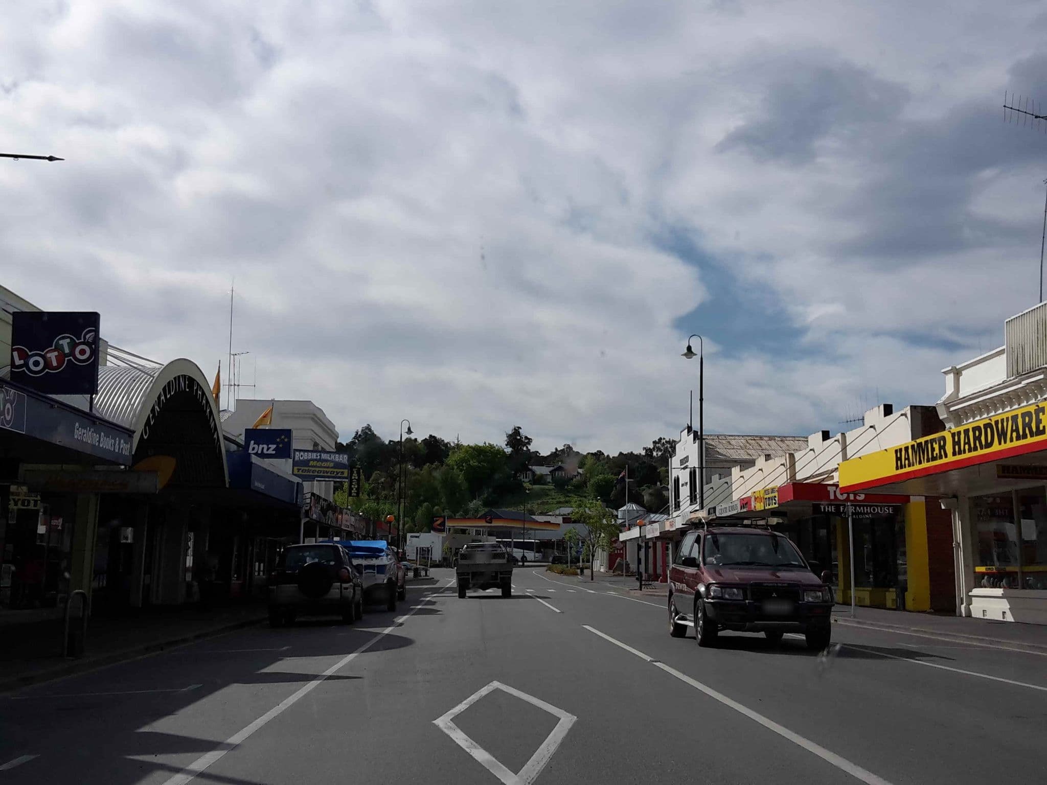 Street view near Geraldine Heritage Hotel - Single Room with Bathroom, Geraldine — © hoodlum (CC BY-SA · Mapillary)