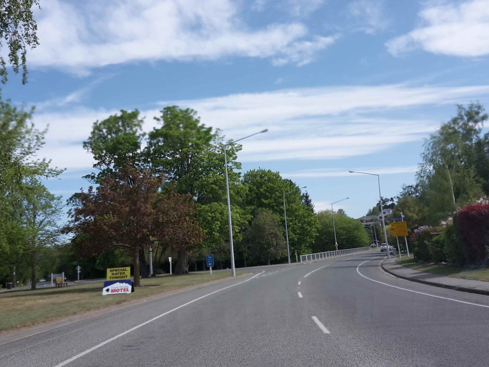 Street view near Four Peaks Motel, Geraldine — © hoodlum (CC BY-SA · Mapillary)