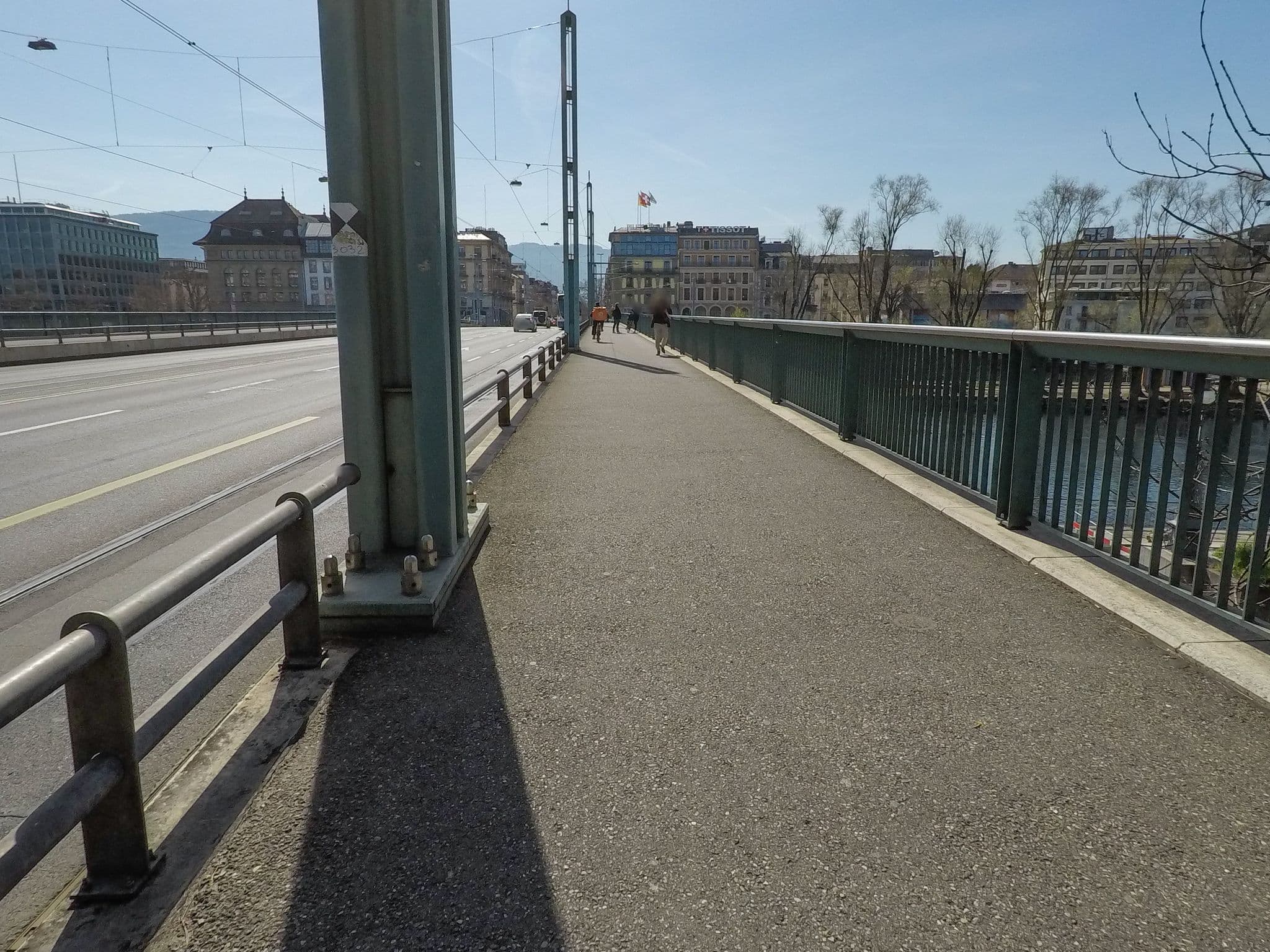 Street view near Hôtel des Tourelles, Geneva — © esario (CC BY-SA · Mapillary)