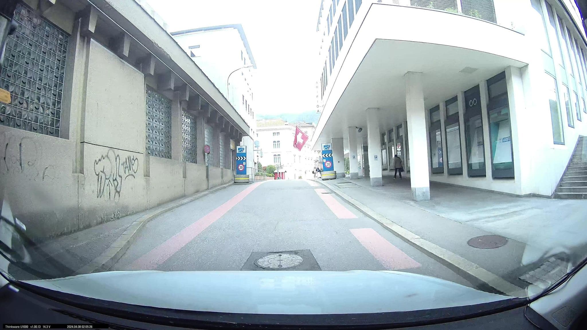 Street view near Hotel Touring Chiasso, Chiasso — © maxim752 (CC BY-SA · Mapillary)