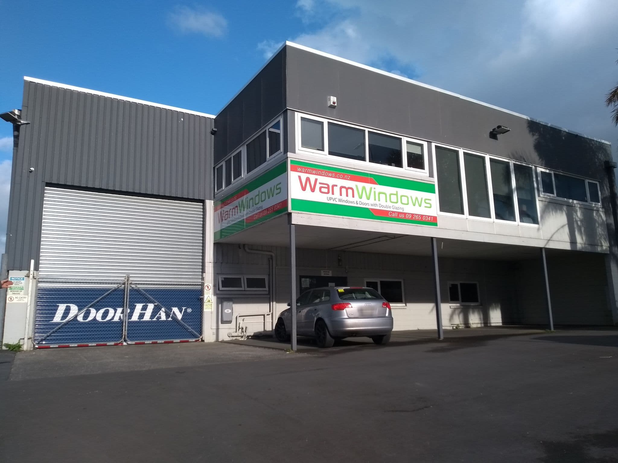 Street view near Hotel, Otara — © ullus (CC BY-SA · Mapillary)