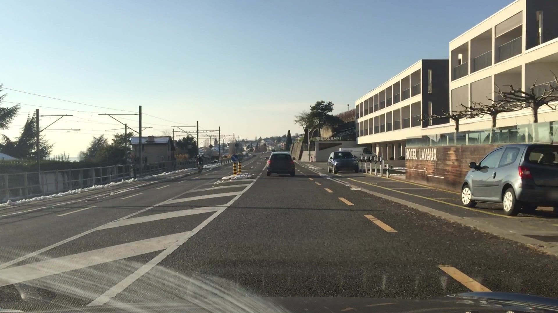 Street view near Hôtel Lavaux, Cully — © lvl5 (CC BY-SA · Mapillary)