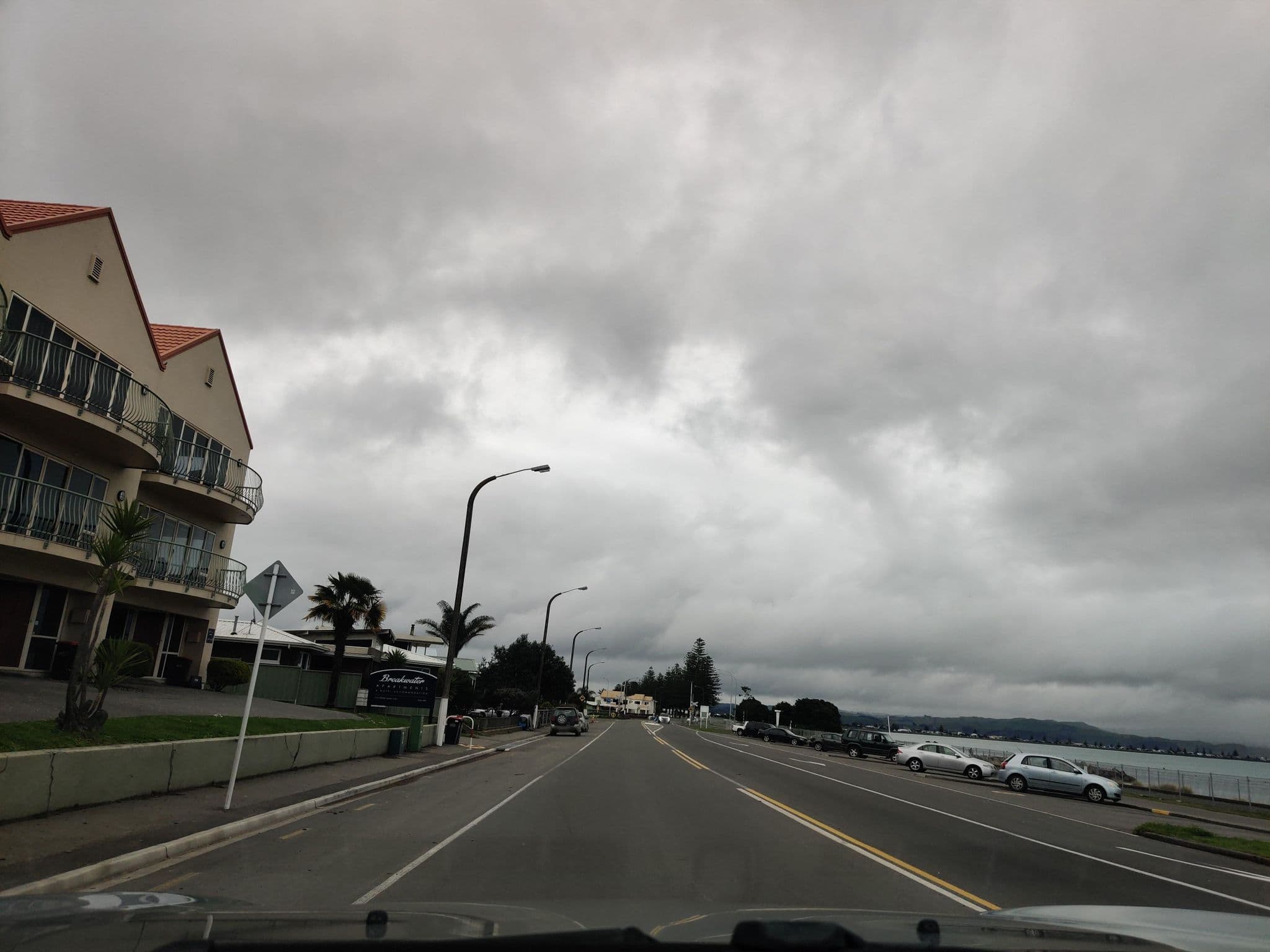 Street view near Breakwater Apartments Napier, Napier — © elphix (CC BY-SA · Mapillary)