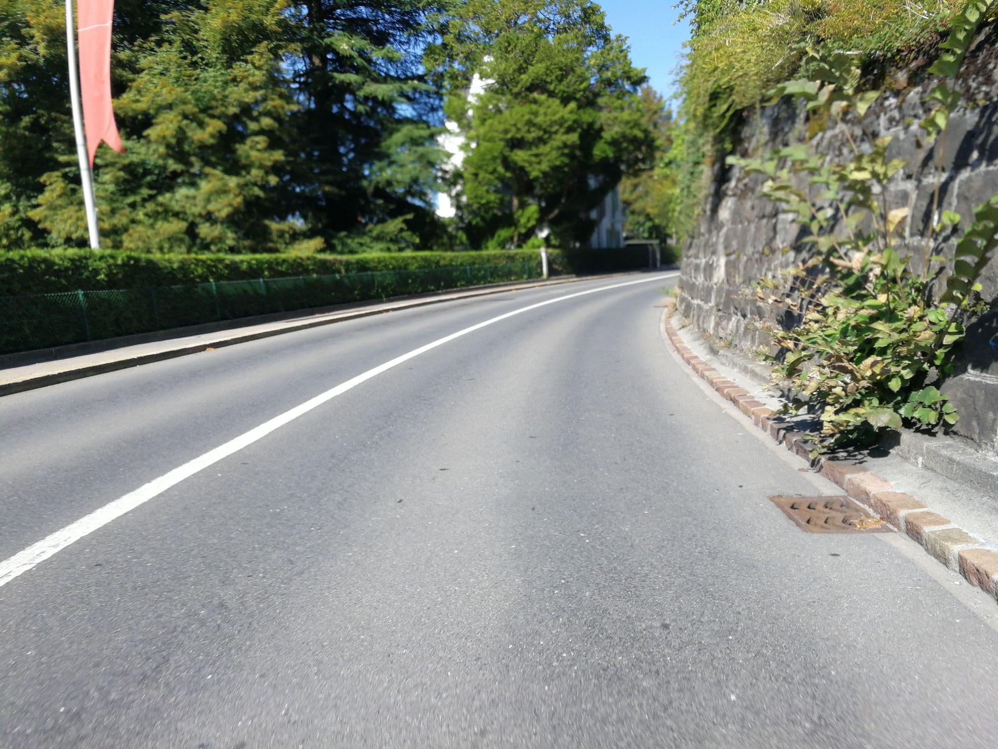 Street view near Muth Campus, Vitznau — © barbe45 (CC BY-SA · Mapillary)
