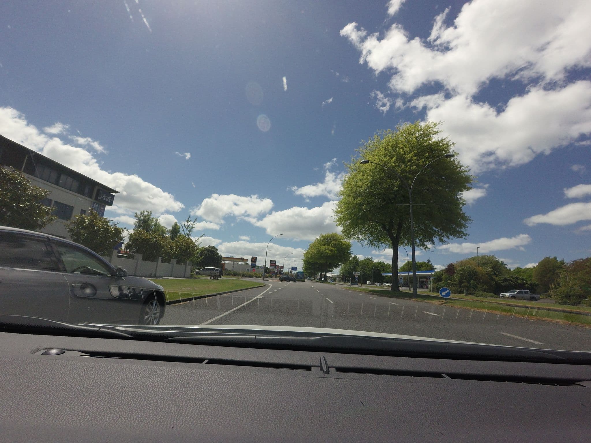 Street view near JetPark Hotel Rotorua, Victoria — © mishari (CC BY-SA · Mapillary)