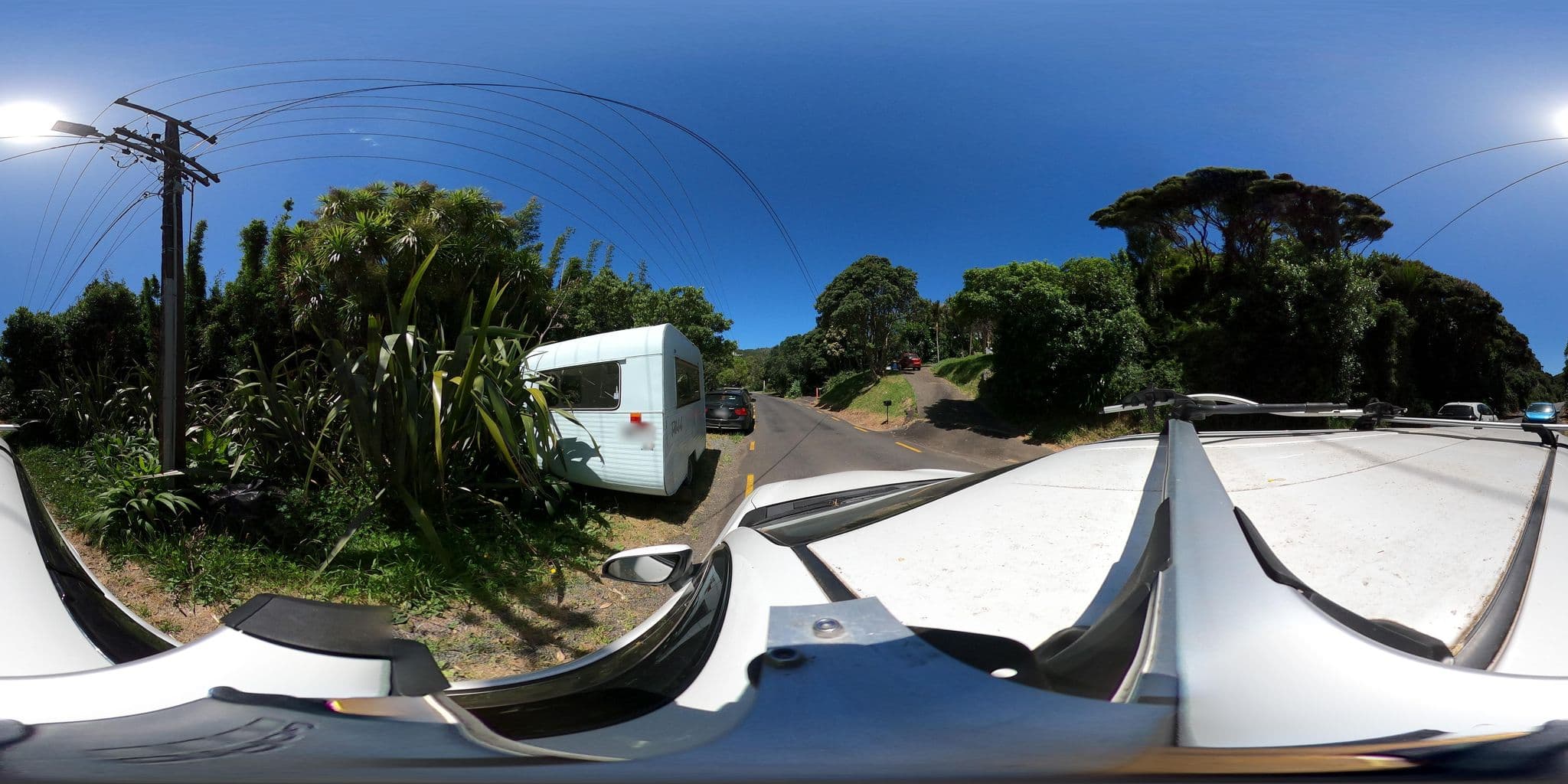 Street view near Piha Backpackers, Piha — © ralley (CC BY-SA · Mapillary)