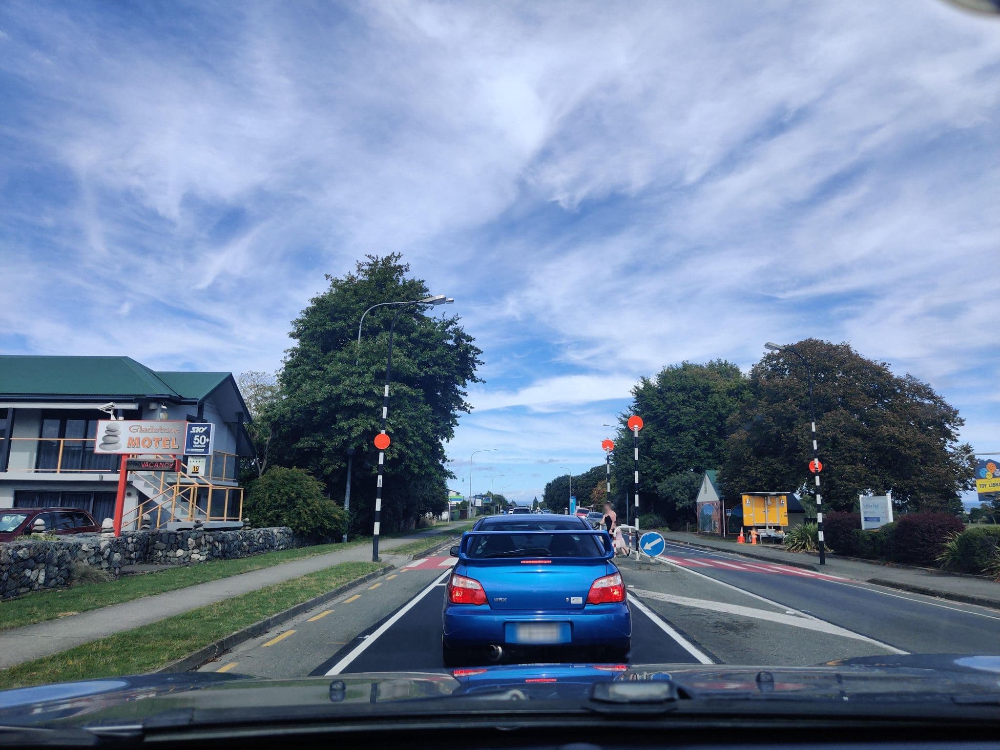 Street view near Gladstone Motel, Richmond — © elphix (CC BY-SA · Mapillary)