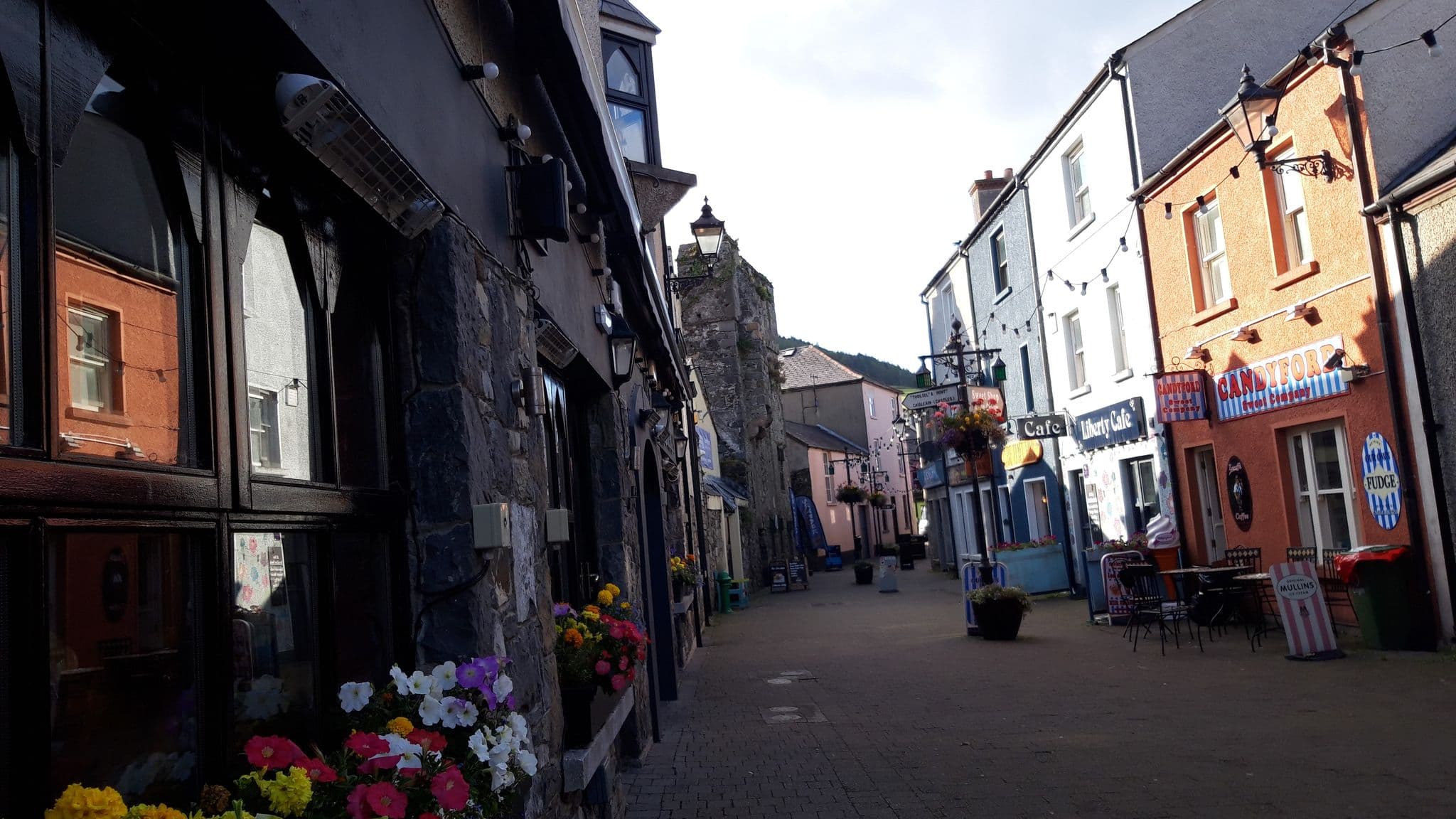 Street view near The Gate House, Carlingford — © debigc (CC BY-SA · Mapillary)