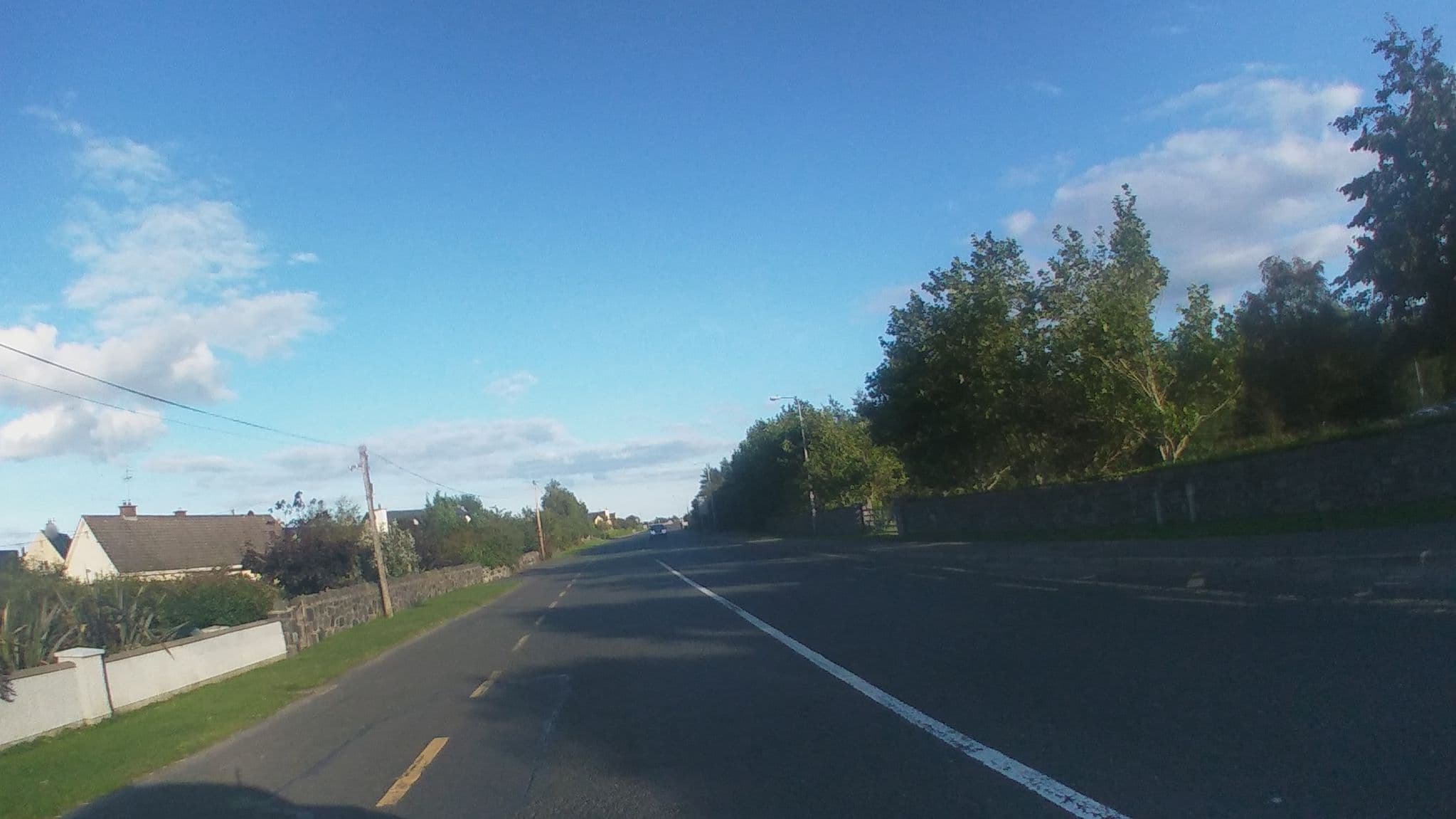 Street view near Heritage Cottage, Carlingford — © debigc (CC BY-SA · Mapillary)