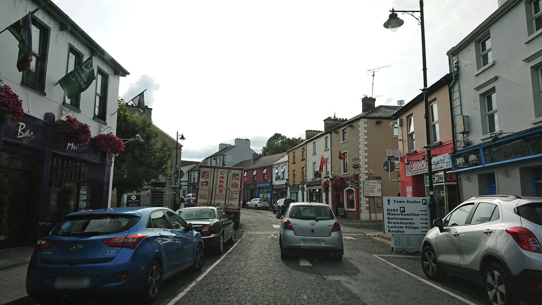 Street view near The Courtyard Apartments, Carrick-on-Shannon — © dave683 (CC BY-SA · Mapillary)