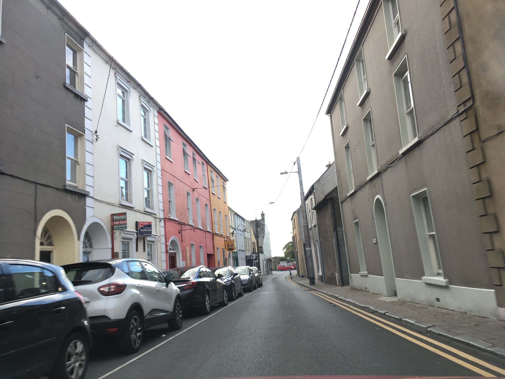 Street view near Cashel Regency Townhouse, Cashel — © southglos (CC BY-SA · Mapillary)