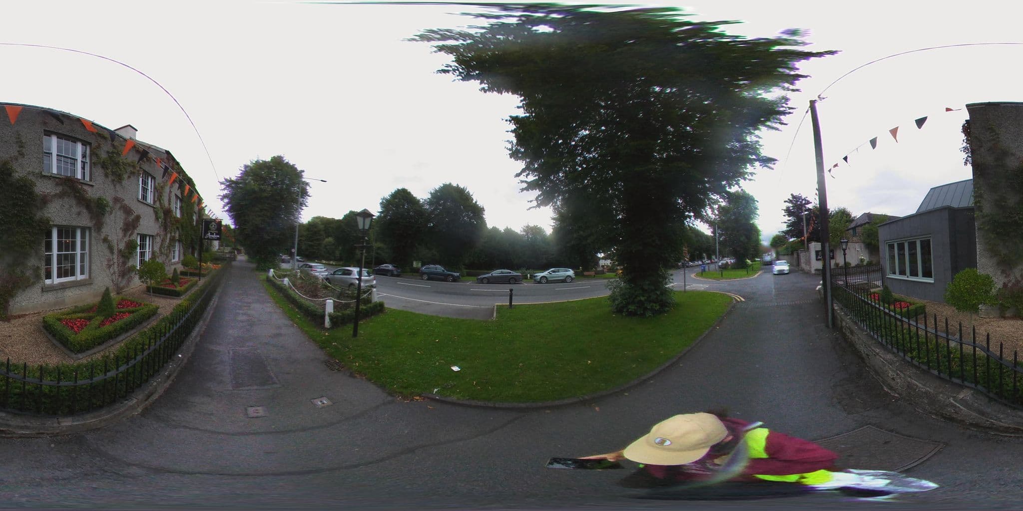Street view near The Avalon Hotel, Castlecomer — © annekaro (CC BY-SA · Mapillary)