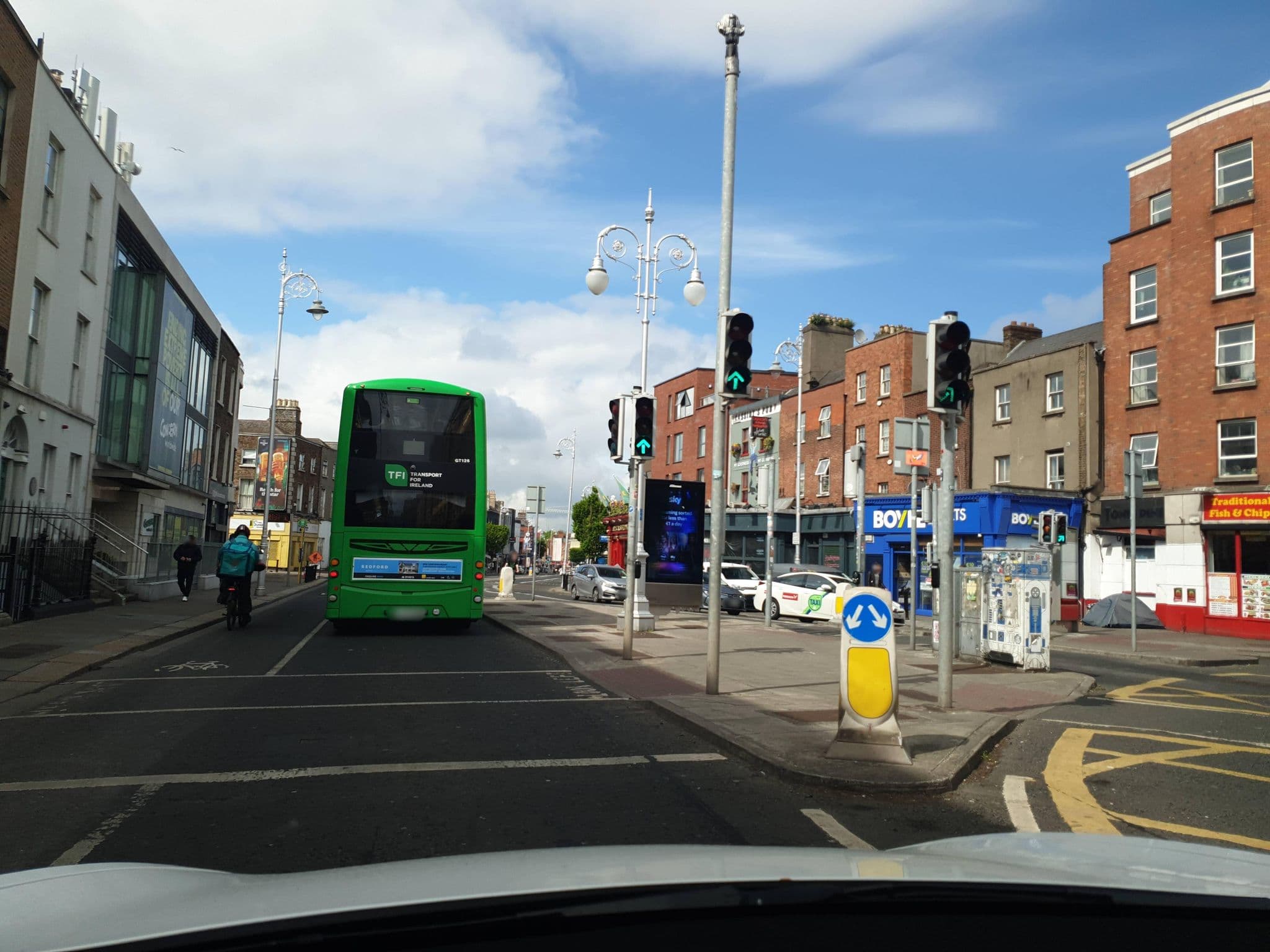 Street view near Keavan's Port Hotel - Dublin, Dublin — © yannakis (CC BY-SA · Mapillary)