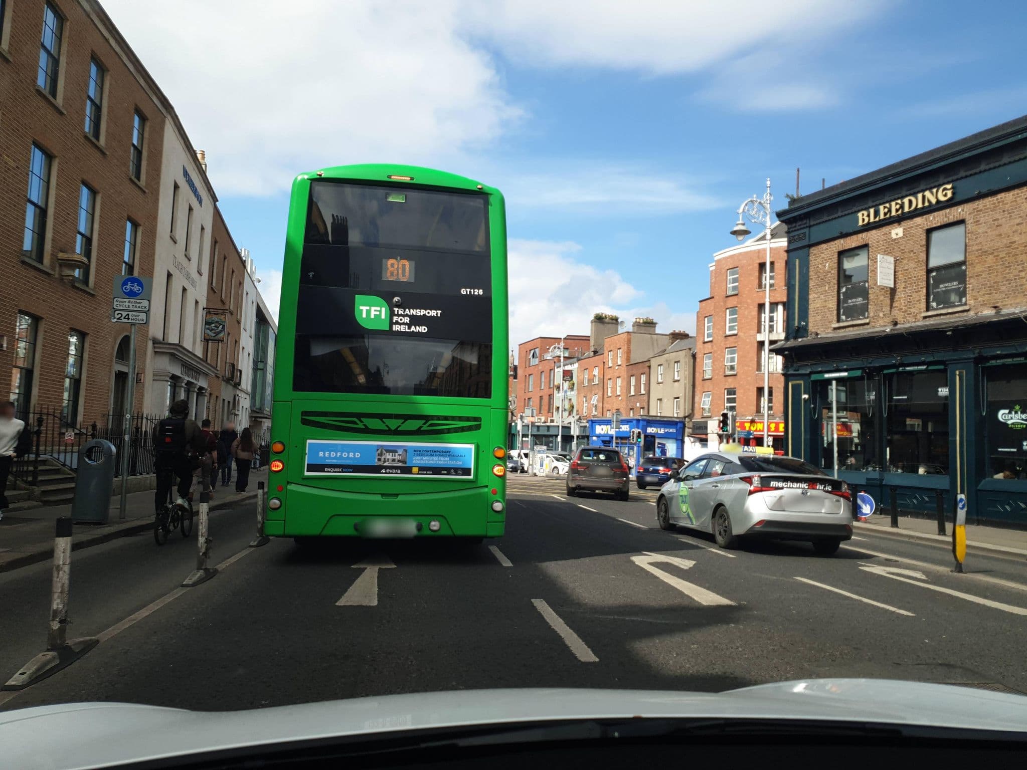Street view near Keavan's Port - JD Wetherspoon, Dublin — © yannakis (CC BY-SA · Mapillary)