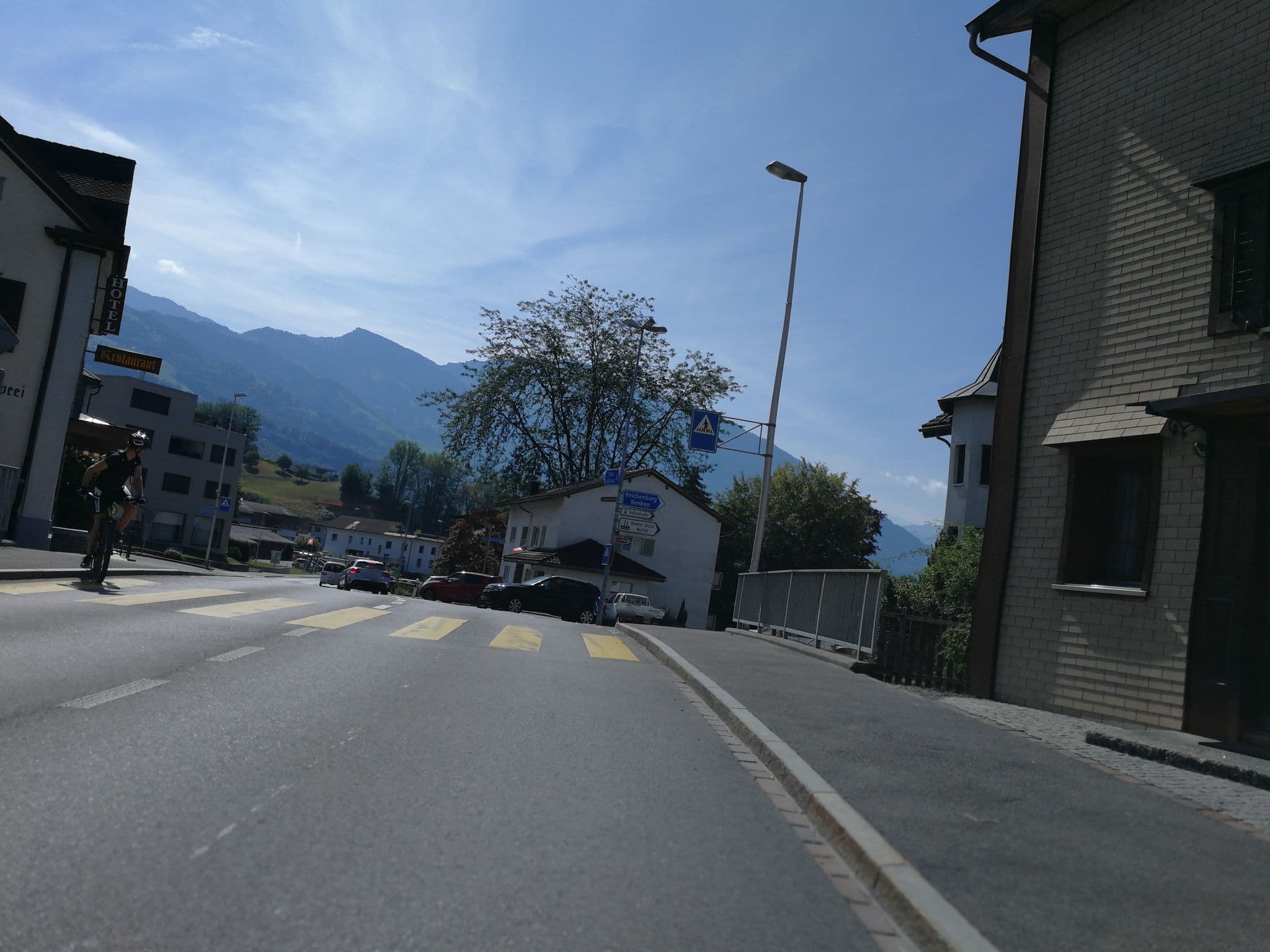 Street view near Restaurant Hotel Dorfbrücke, Kaltbrunn — © barbe45 (CC BY-SA · Mapillary)