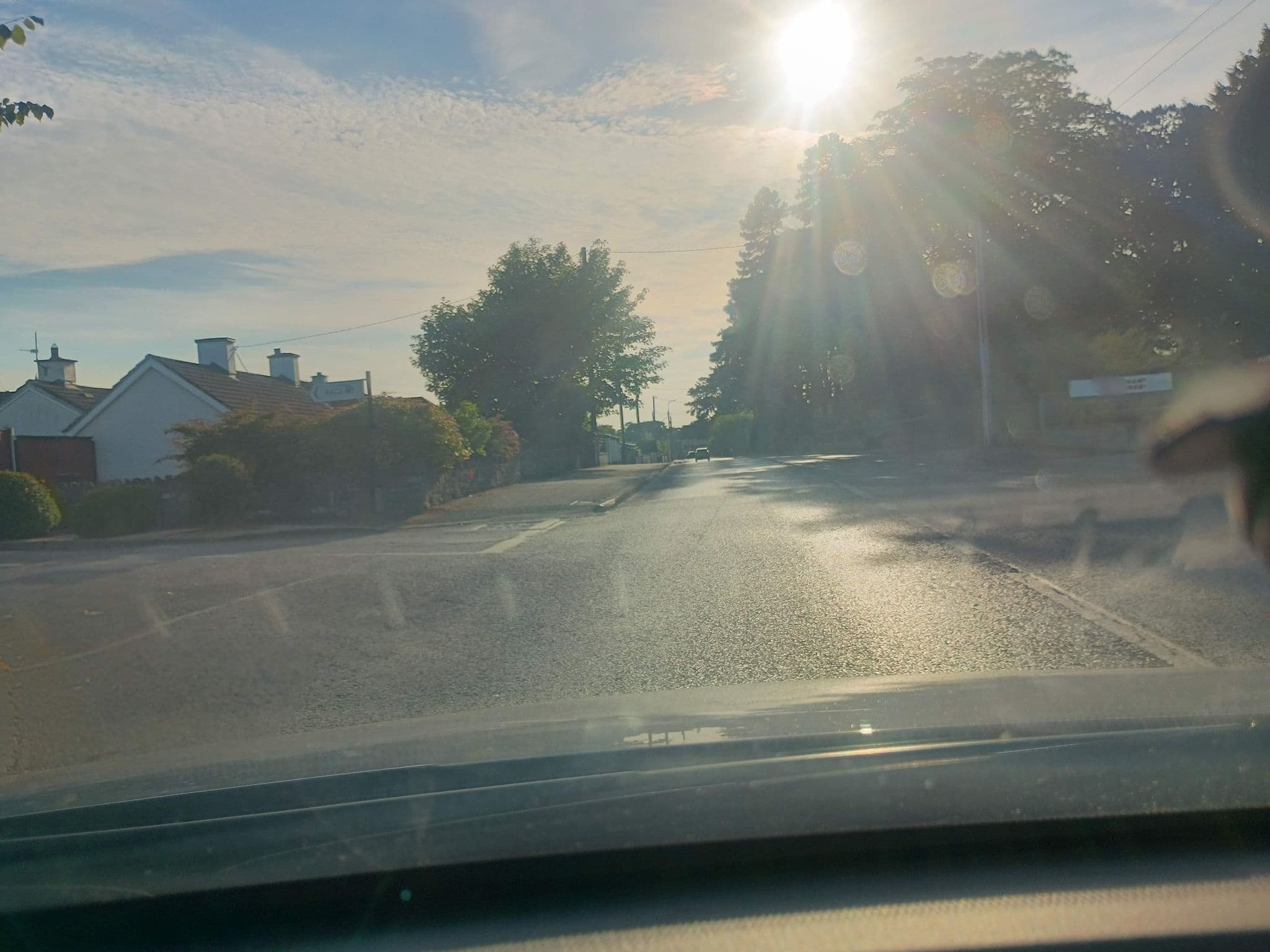 Street view near Derby House Hotel, Kildare — © gsmitheidw (CC BY-SA · Mapillary)
