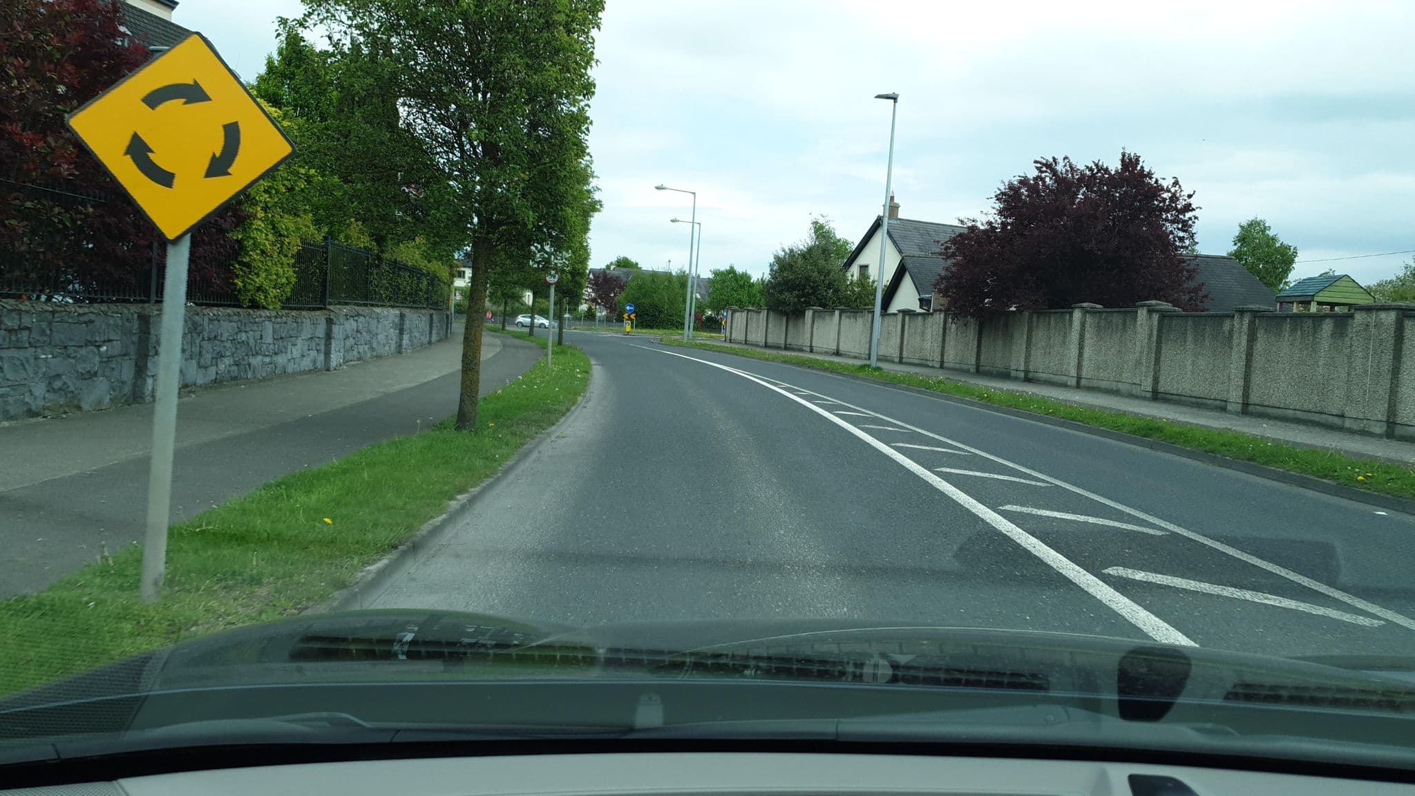 Street view near The Westgrove Hotel, Clane — © yannakis (CC BY-SA · Mapillary)