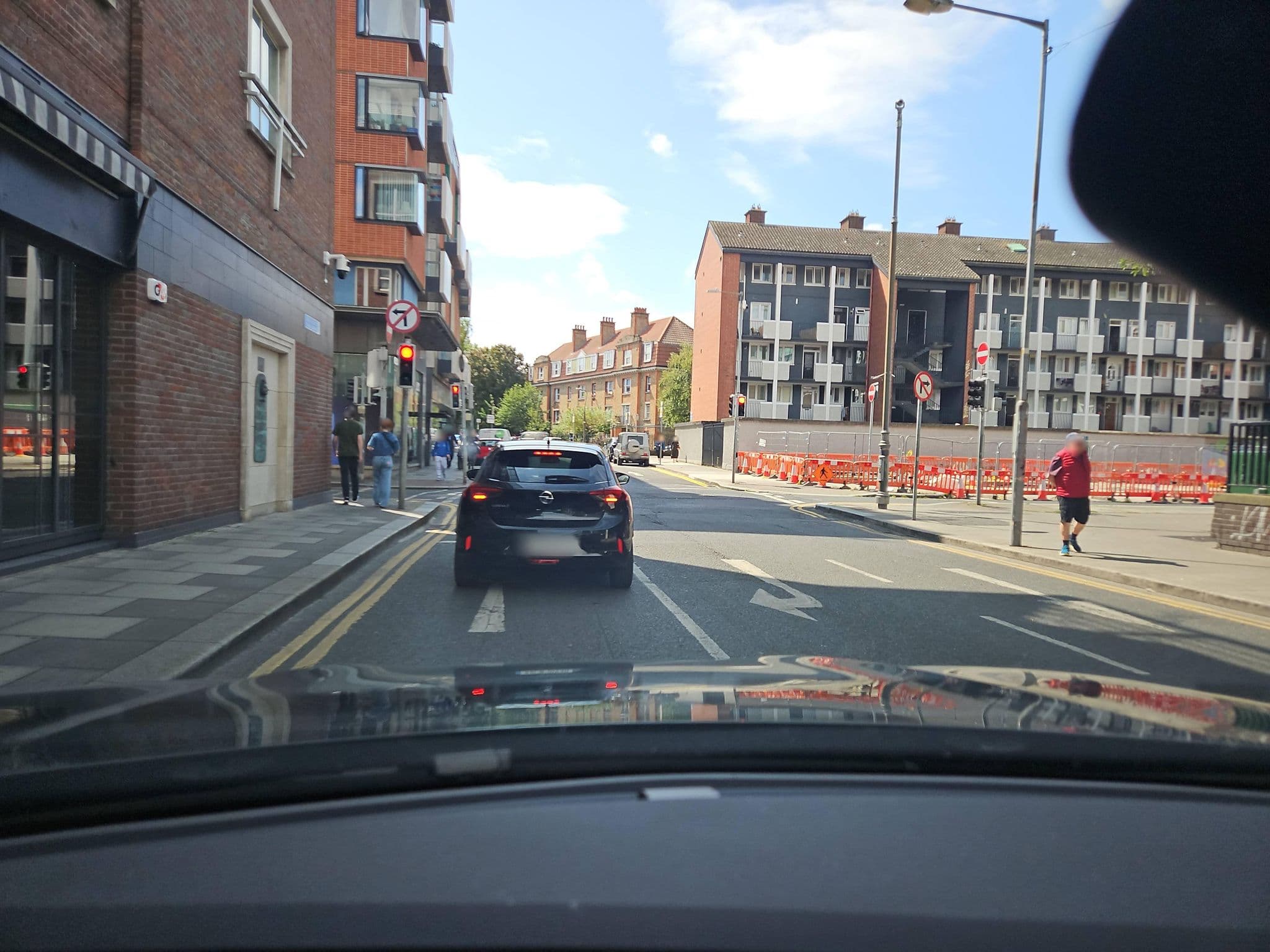 Street view near Arthaus Hotel, Dublin — © toho (CC BY-SA · Mapillary)
