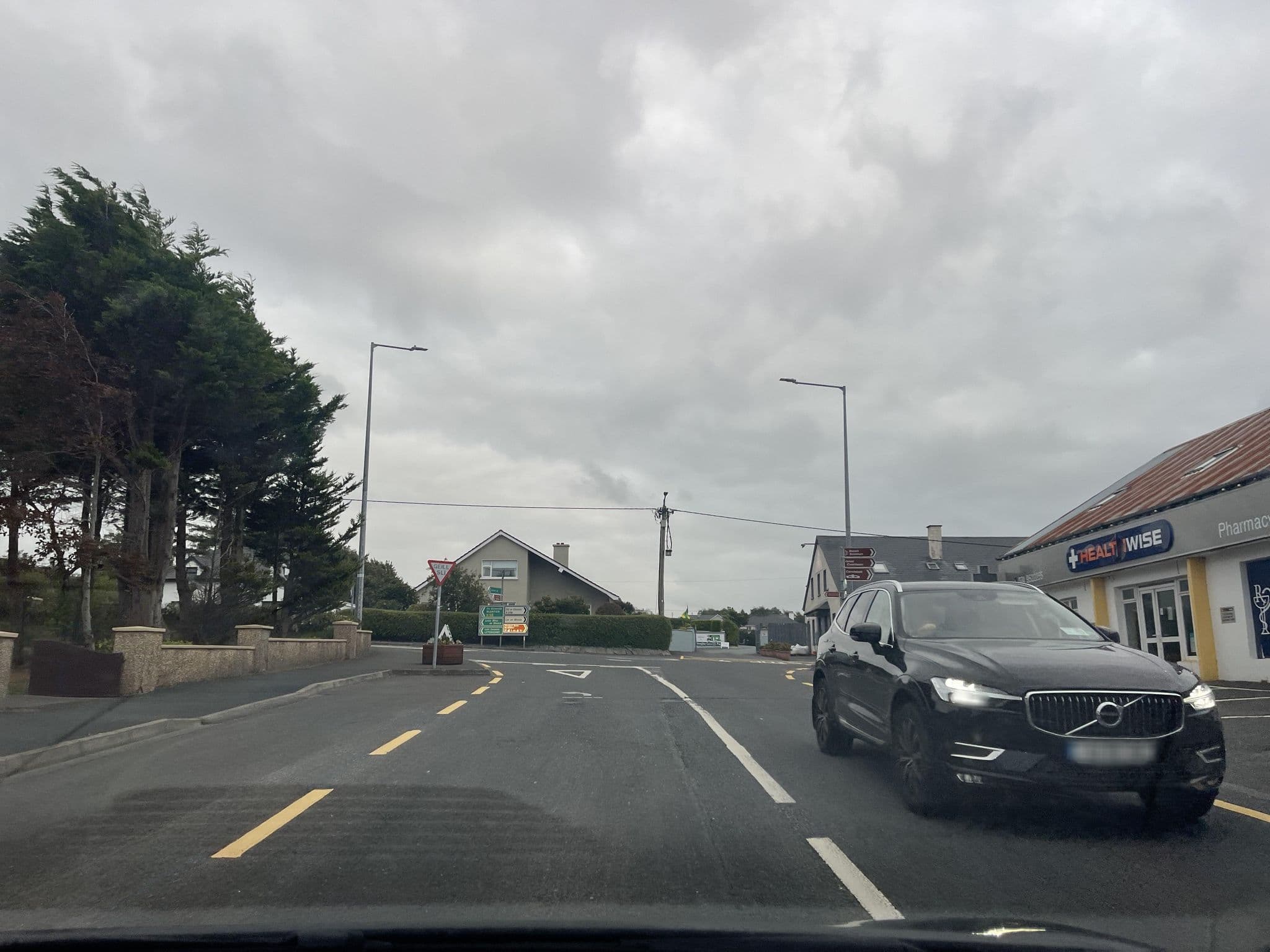 Street view near The River House, Dungloe — © noelb (CC BY-SA · Mapillary)