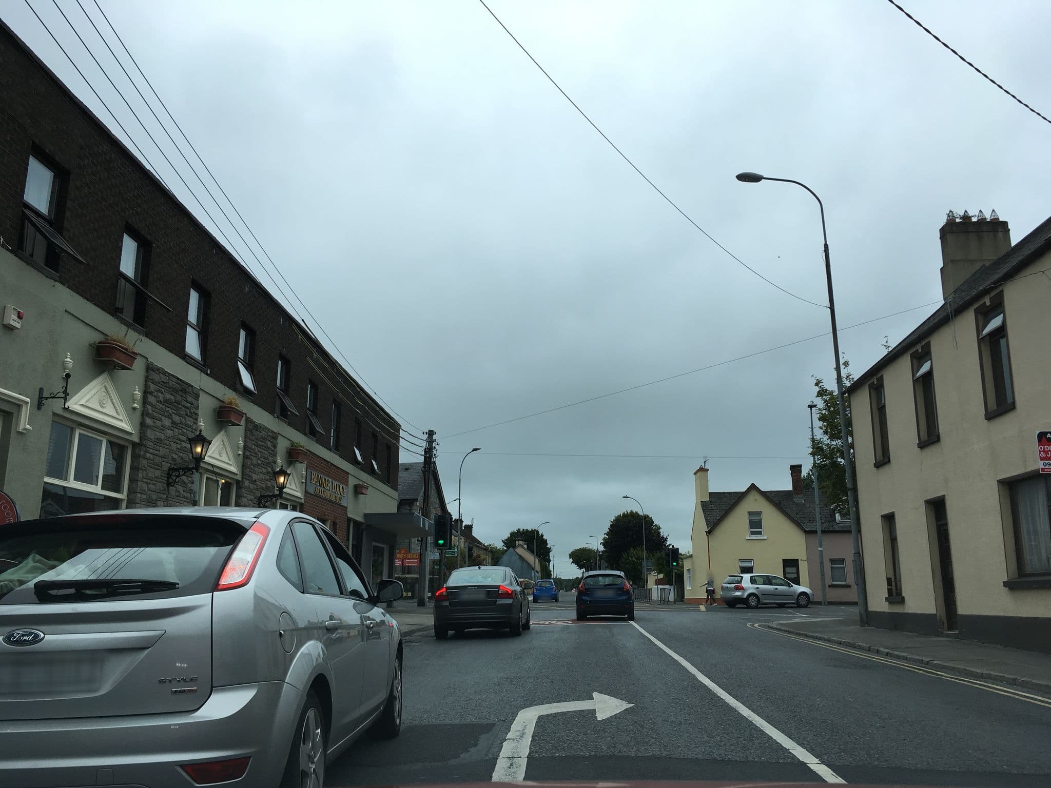 Street view near Banner Lodge Guest House, Ennis — © southglos (CC BY-SA · Mapillary)