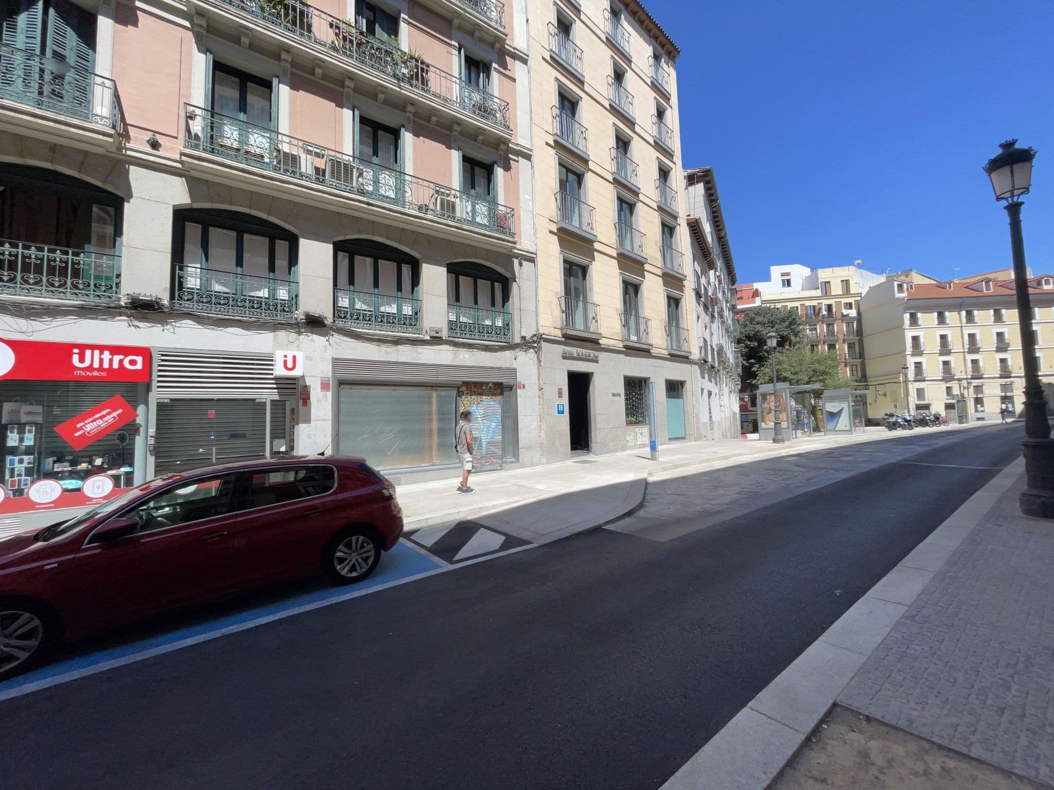 Street view near Hotel Negresco Plaza Mayor Madrid, La Latina — © seraq (CC BY-SA · Mapillary)