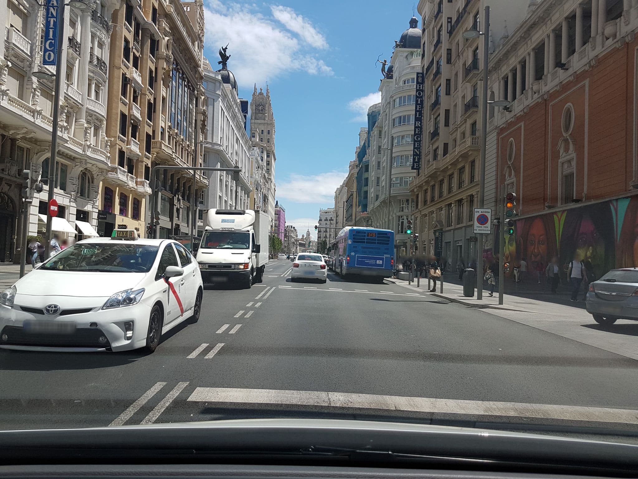 Street view near Hotel Atlántico Madrid, Madrid Centro
