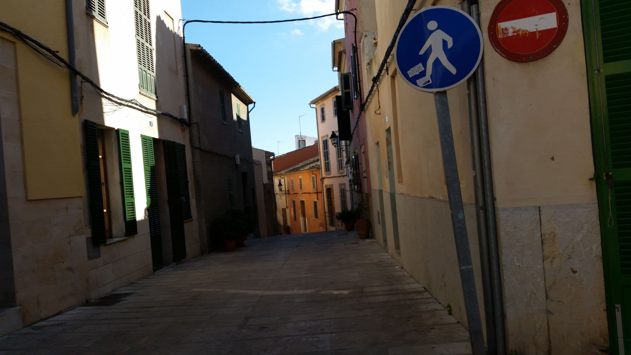 Street view near Cas Ferrer Nou Hotelet, Alcúdia — © elgaard (CC BY-SA · Mapillary)