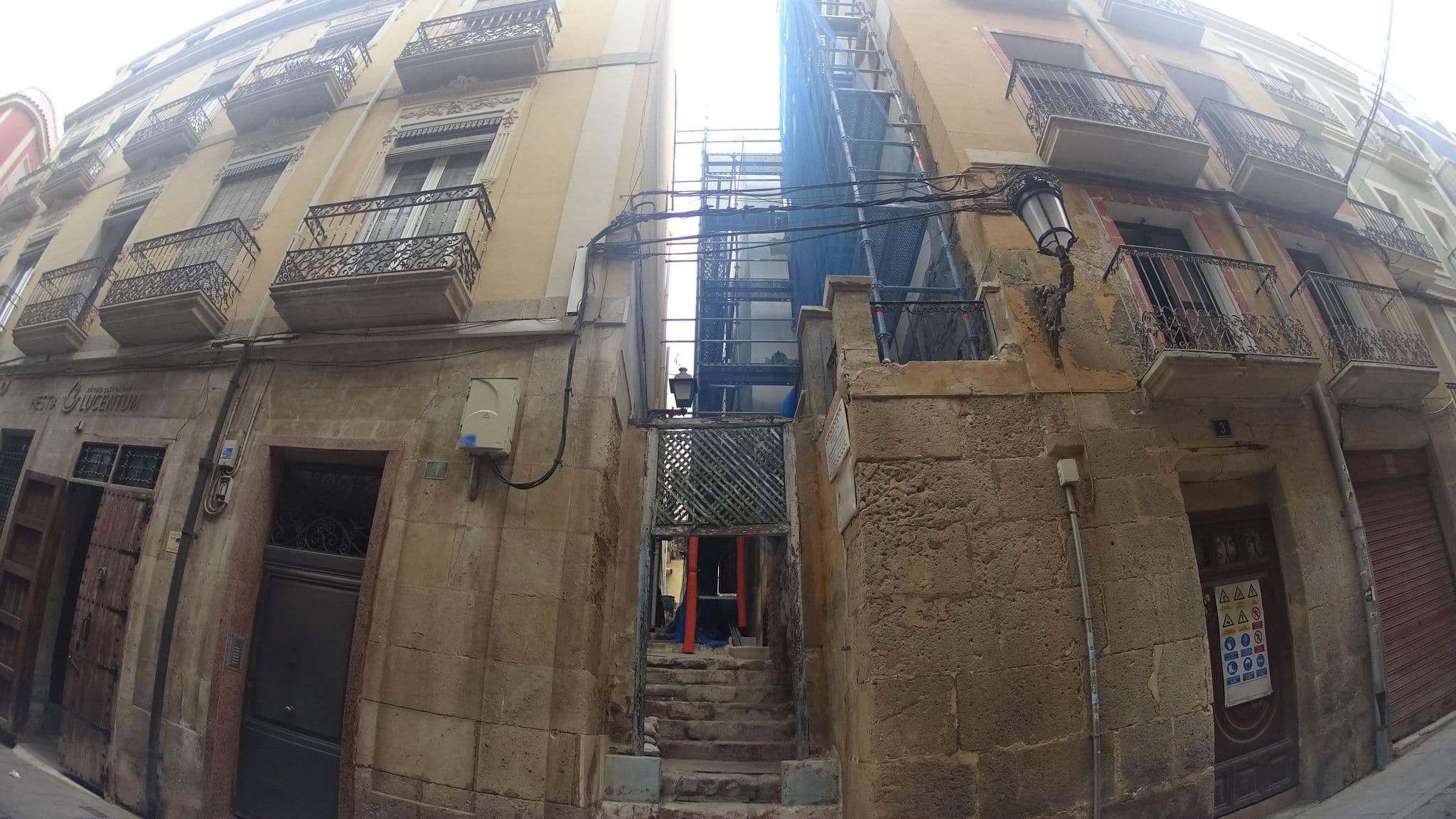 Street view near VIL 5 BY BE ALICANTE, Alicante — © robertogeb (CC BY-SA · Mapillary)