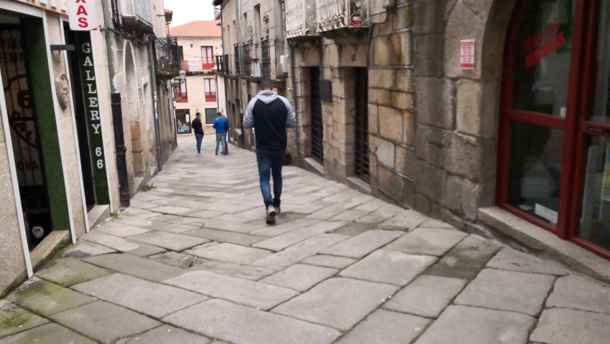 Street view near Hotel O Portelo Rural de Allariz, Allariz — © sanjorgepinho (CC BY-SA · Mapillary)