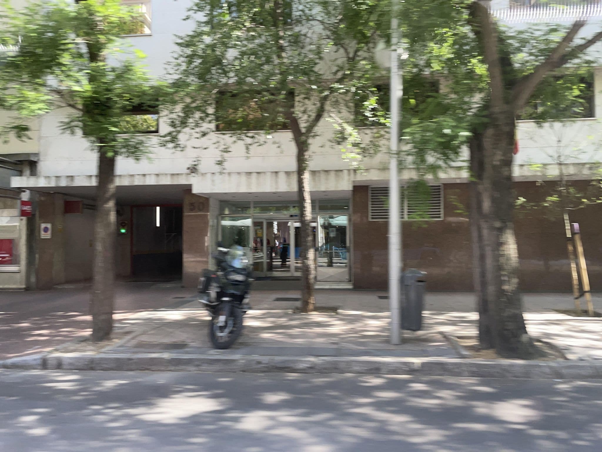 Street view near Heritage Madrid Hotel, Lista — © seraq (CC BY-SA · Mapillary)