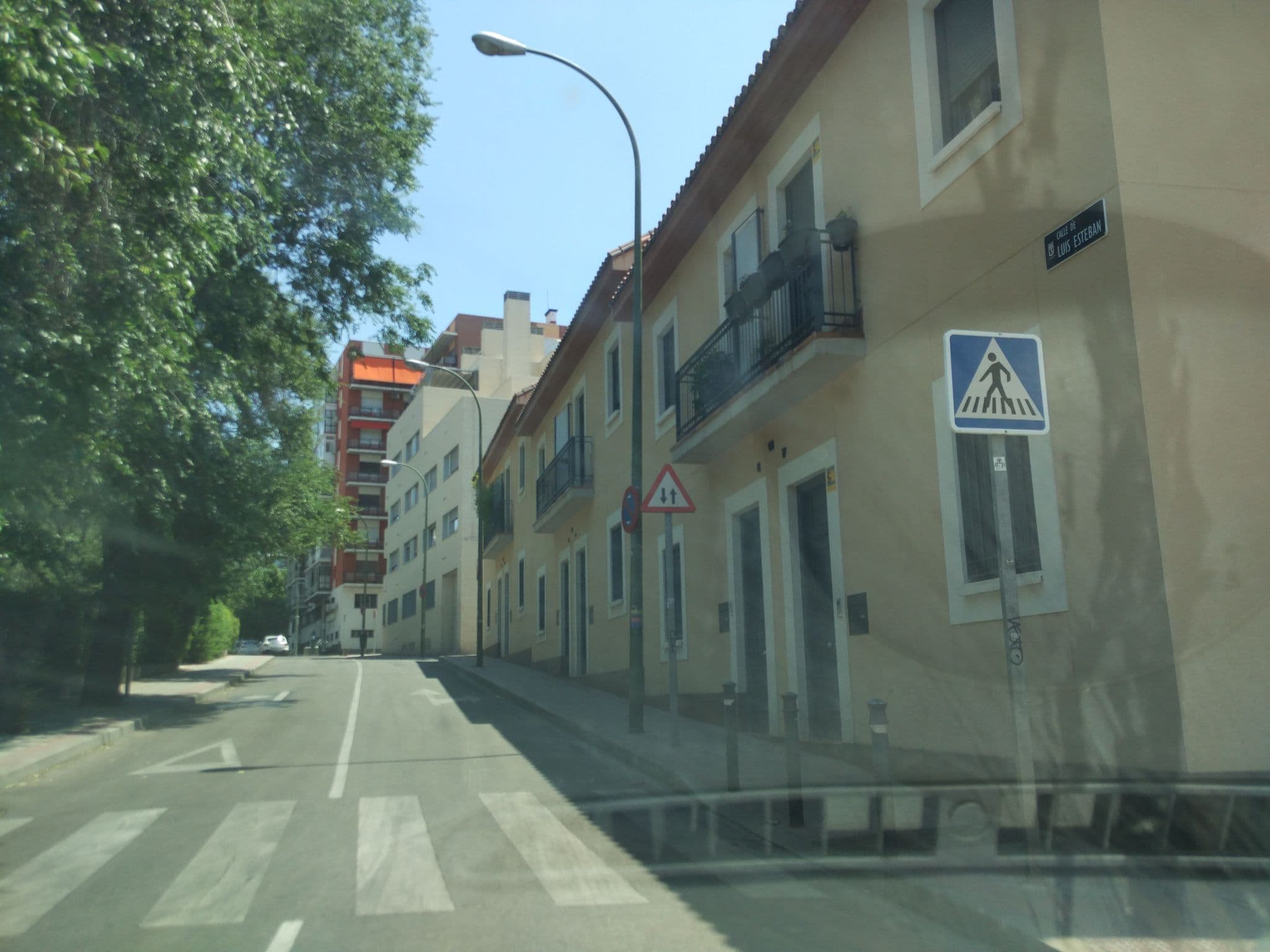 Street view near Dobo Madrid Torres, Almenara — © polkillas (CC BY-SA · Mapillary)