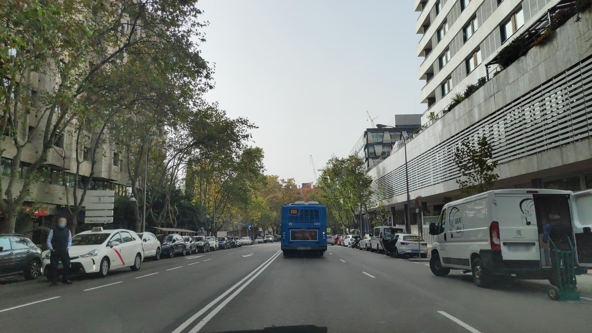 Street view near Hotel NH Collection Madrid Eurobuilding, Castillejos — © polkillas (CC BY-SA · Mapillary)