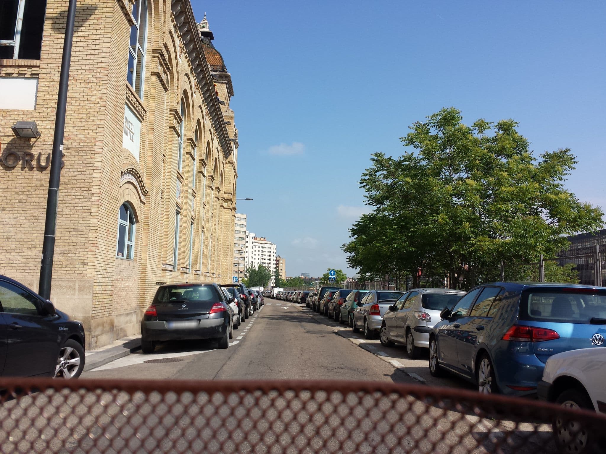 Street view near VTZ The Orus Factory Hotel, Delicias — © robot8a (CC BY-SA · Mapillary)
