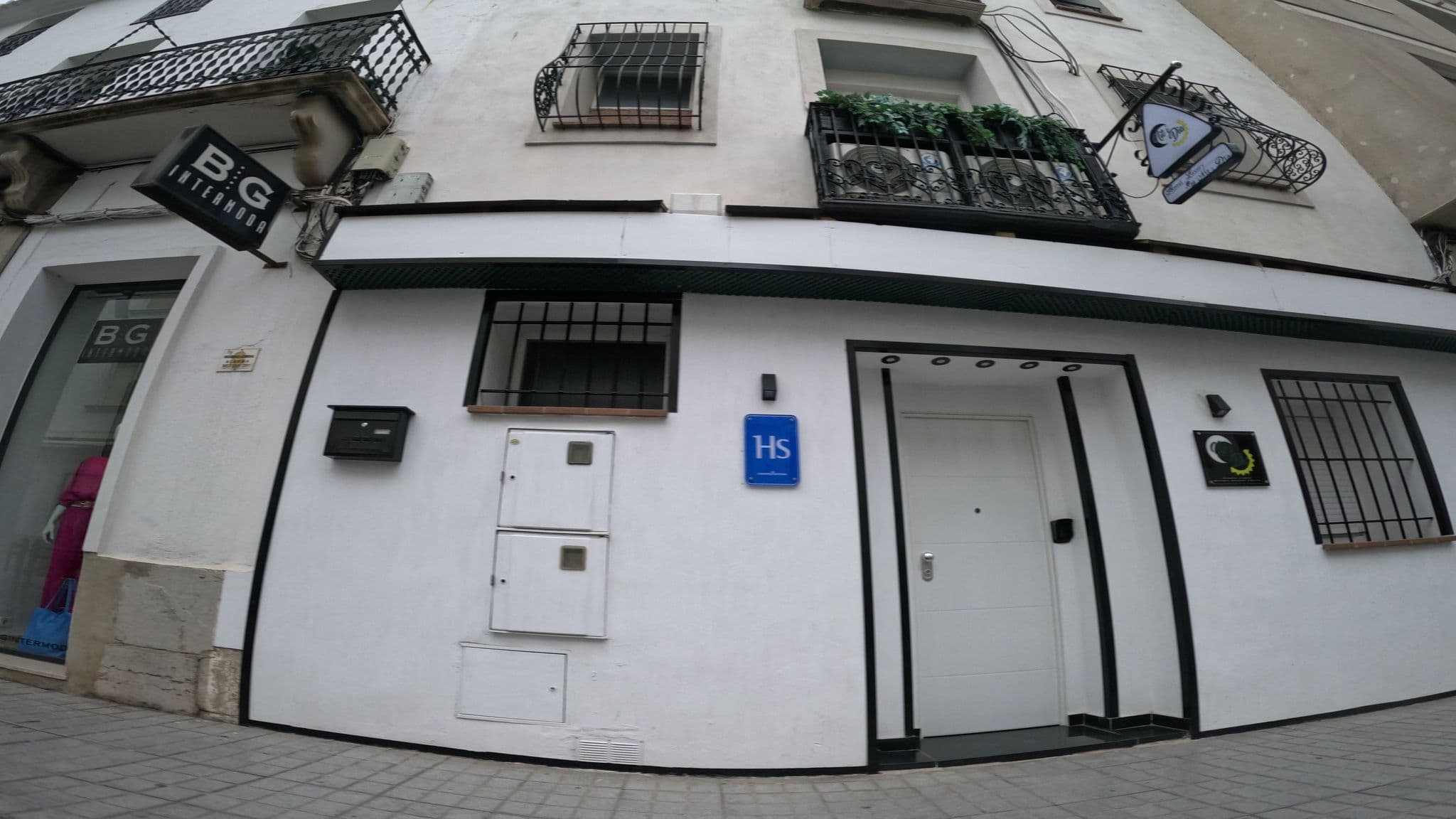 Street view near Hostal Luxury Nit i Dia, Altea — © tjorim (CC BY-SA · Mapillary)