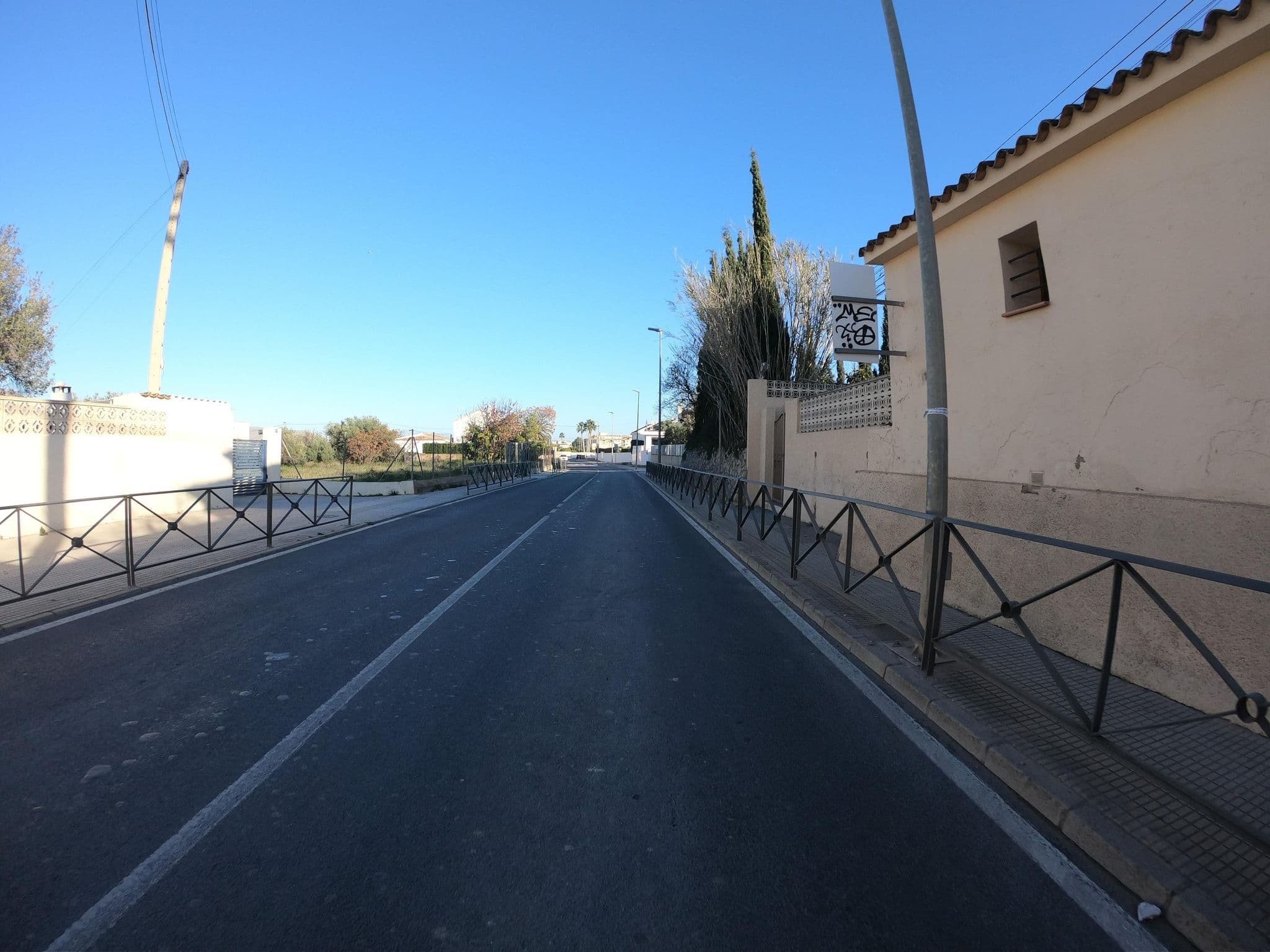 Street view near Hotel Tossal d'Altea, Altea — © joostjakob (CC BY-SA · Mapillary)