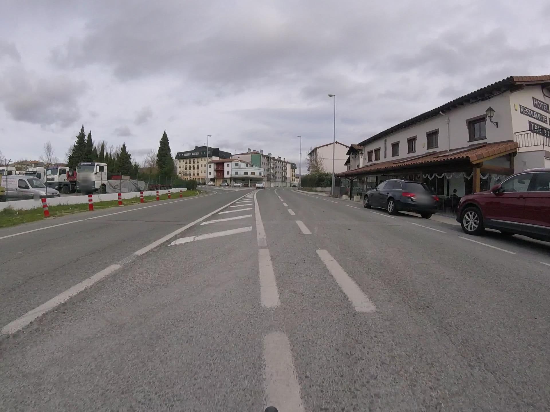 Street view near Iru bide, Altsasu — © mikelo (CC BY-SA · Mapillary)