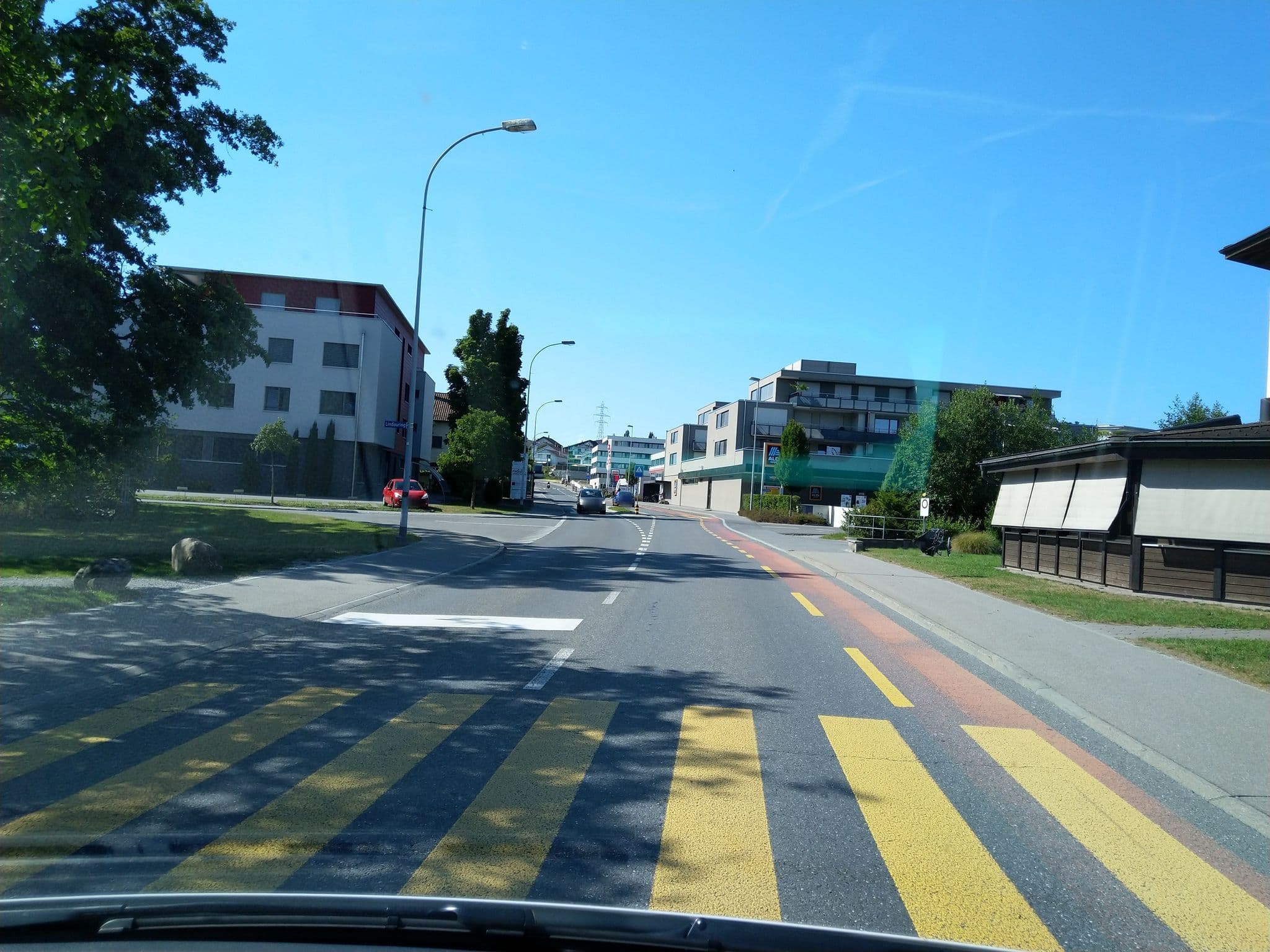 Street view near Chärnsmatt, Emmen — © 100sassa (CC BY-SA · Mapillary)