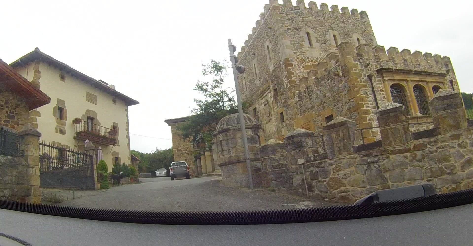Street view near Hotel Restaurante Batzarki, Avellaneda — © VincentVE (CC BY-SA · Mapillary)