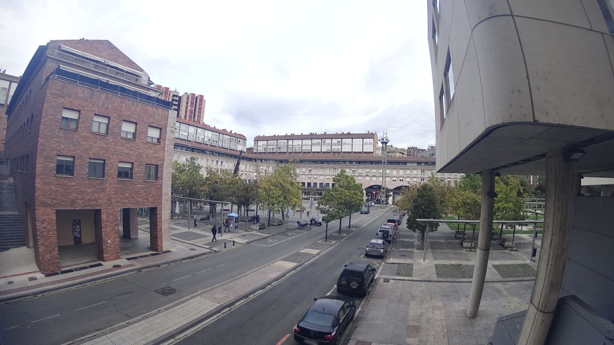 Street view near Líbere Pamplona Yamaguchi, Ermitagaña — © robertogeb (CC BY-SA · Mapillary)