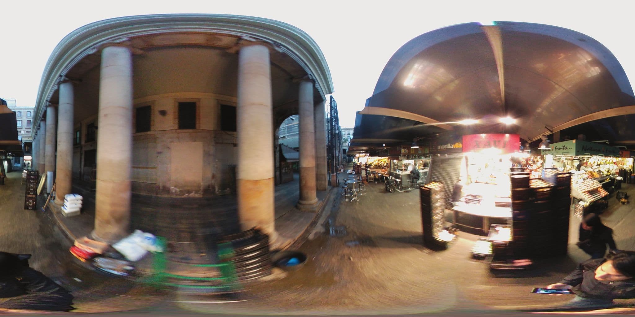 Street view near Dorma Ramblas Boquería, Ciutat Vella — © ccossio (CC BY-SA · Mapillary)