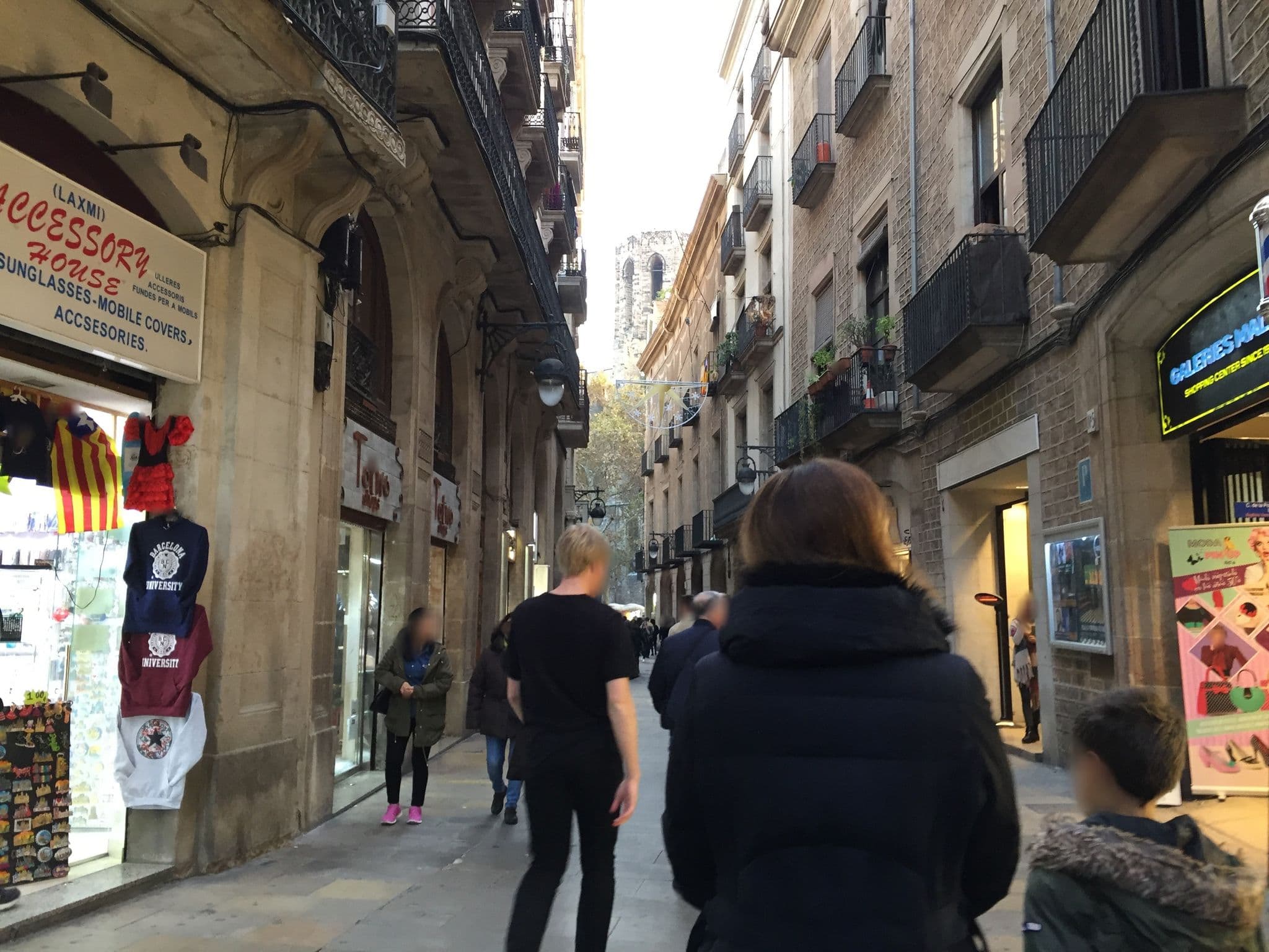 Street view near Maldà Singular Hotel, Barri Gòtic — © richlv (CC BY-SA · Mapillary)