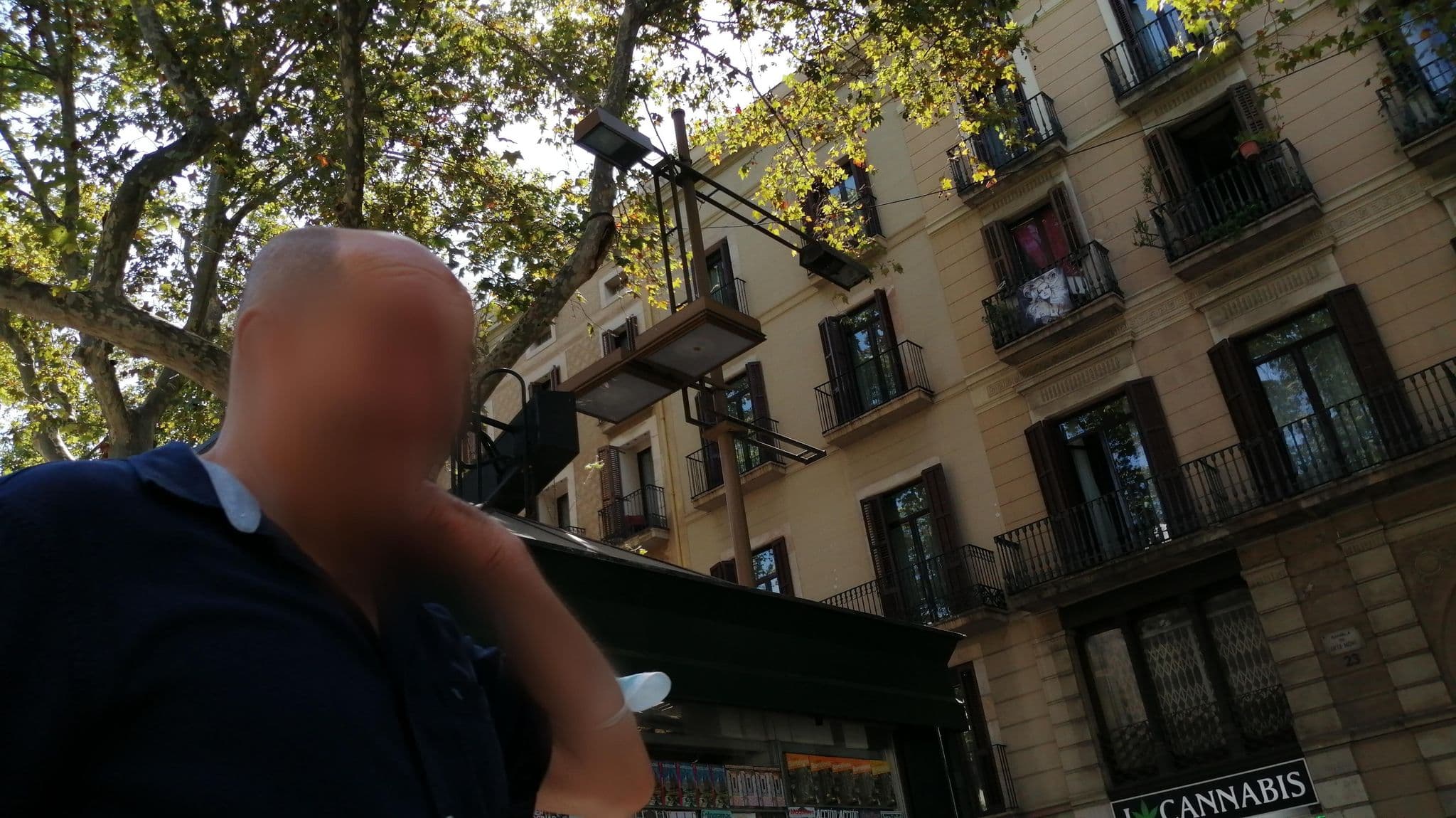 Street view near Hotel Arc La Rambla, Ciutat Vella — © alememex (CC BY-SA · Mapillary)