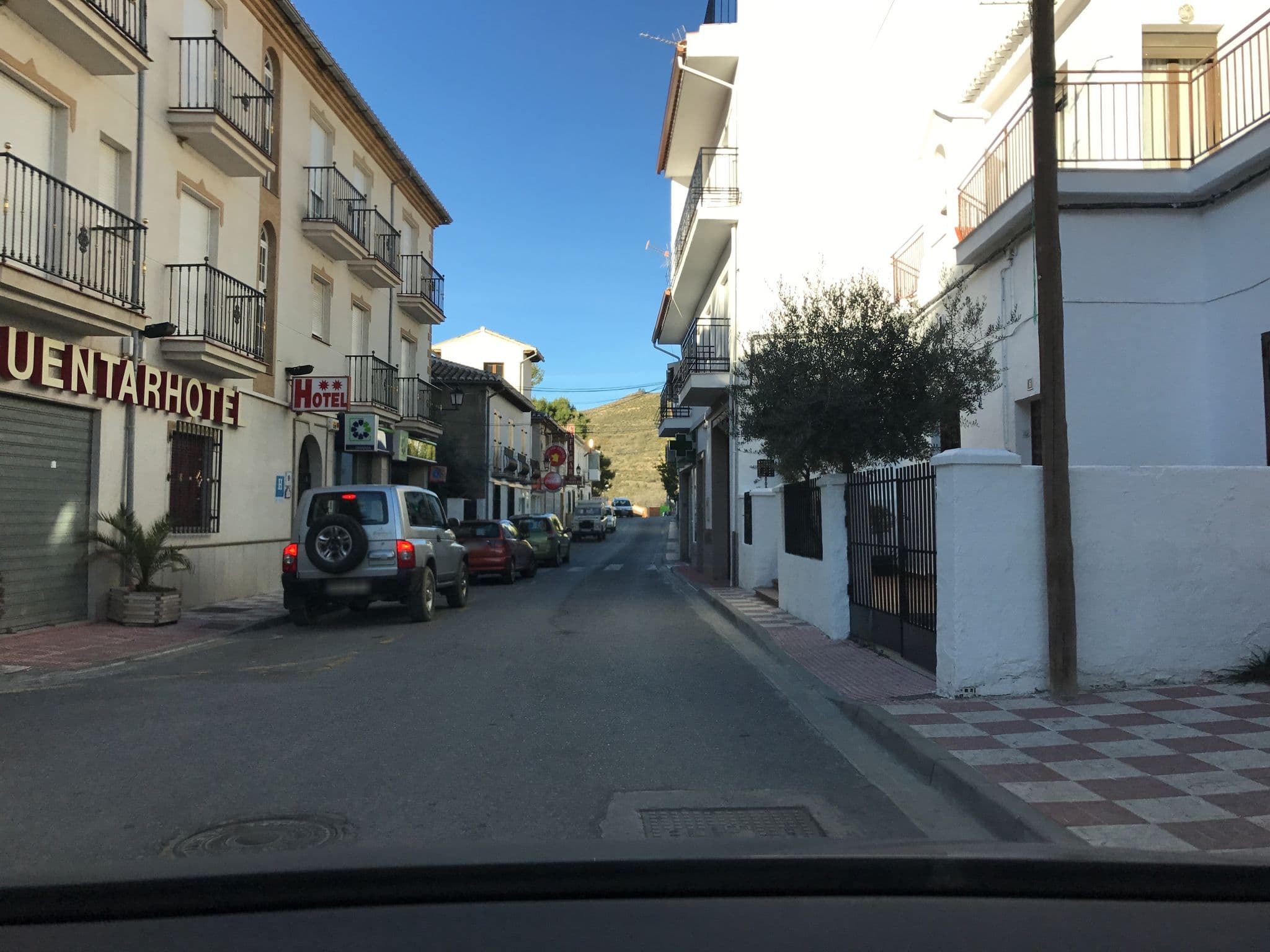 Street view near Quéntar Hotel, Quéntar — © rainerup (CC BY-SA · Mapillary)