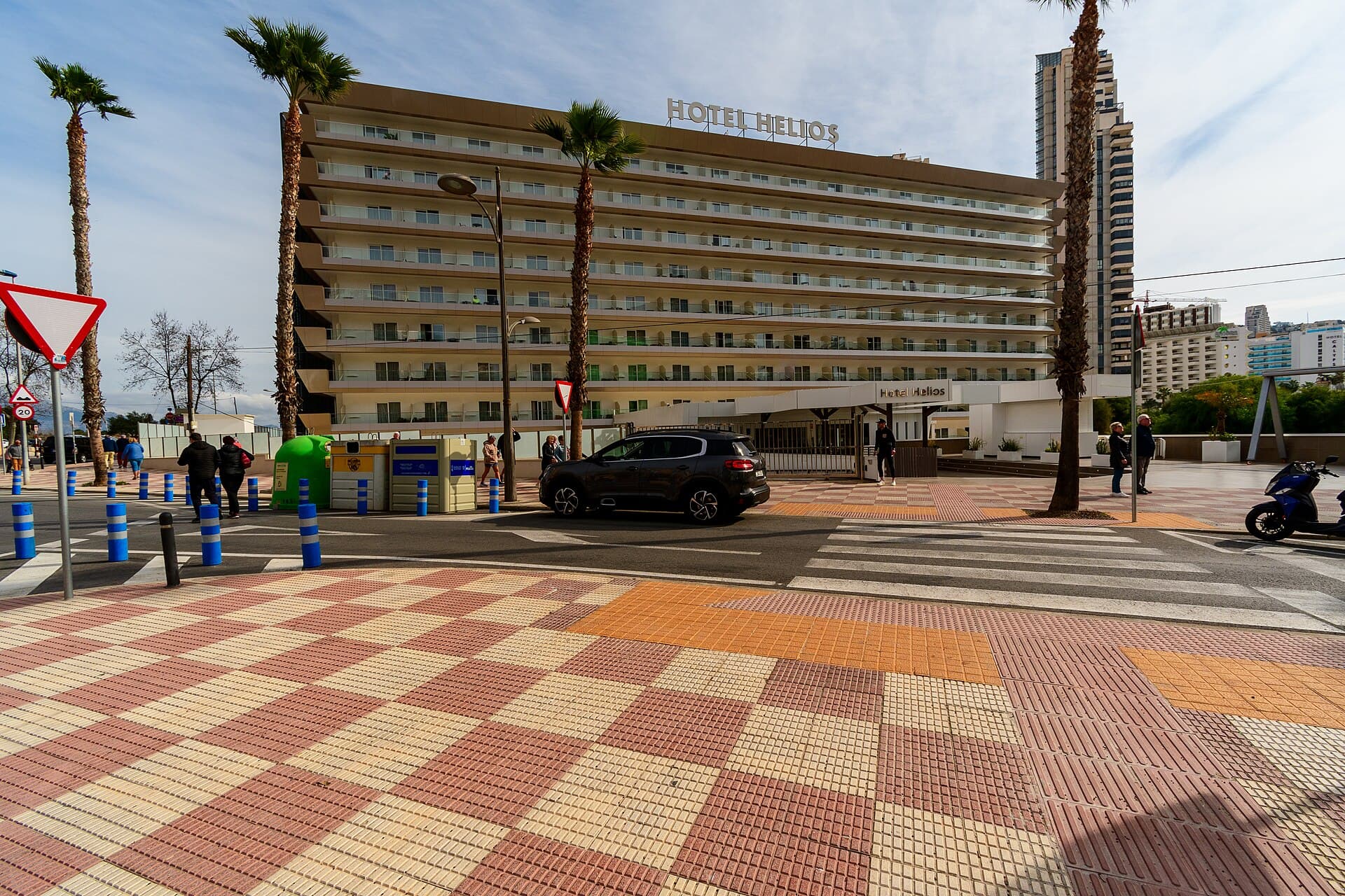 Helios Benidorm (via Wikimedia Commons, CC0)