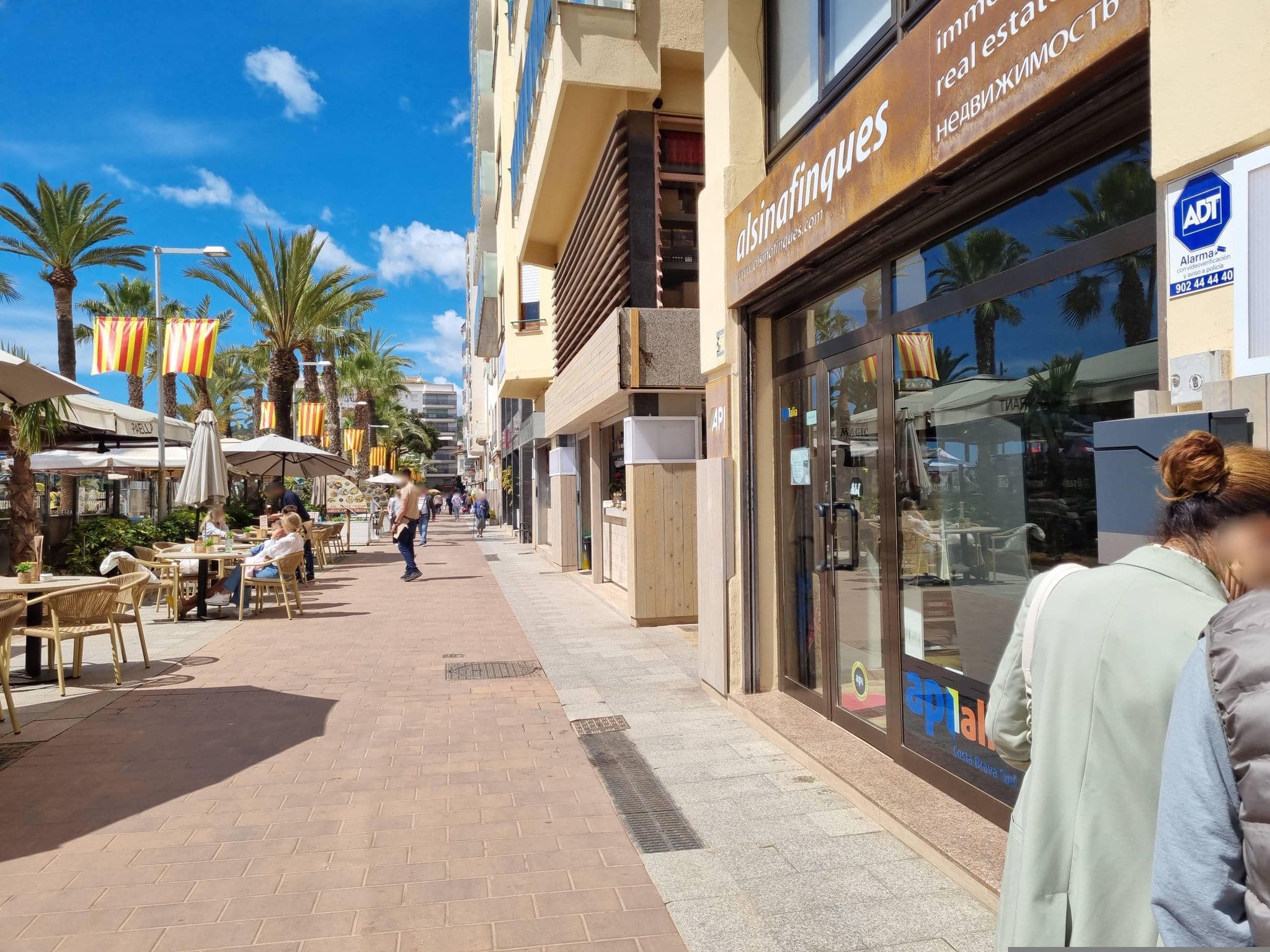 Street view near Excelsior, Lloret de Mar